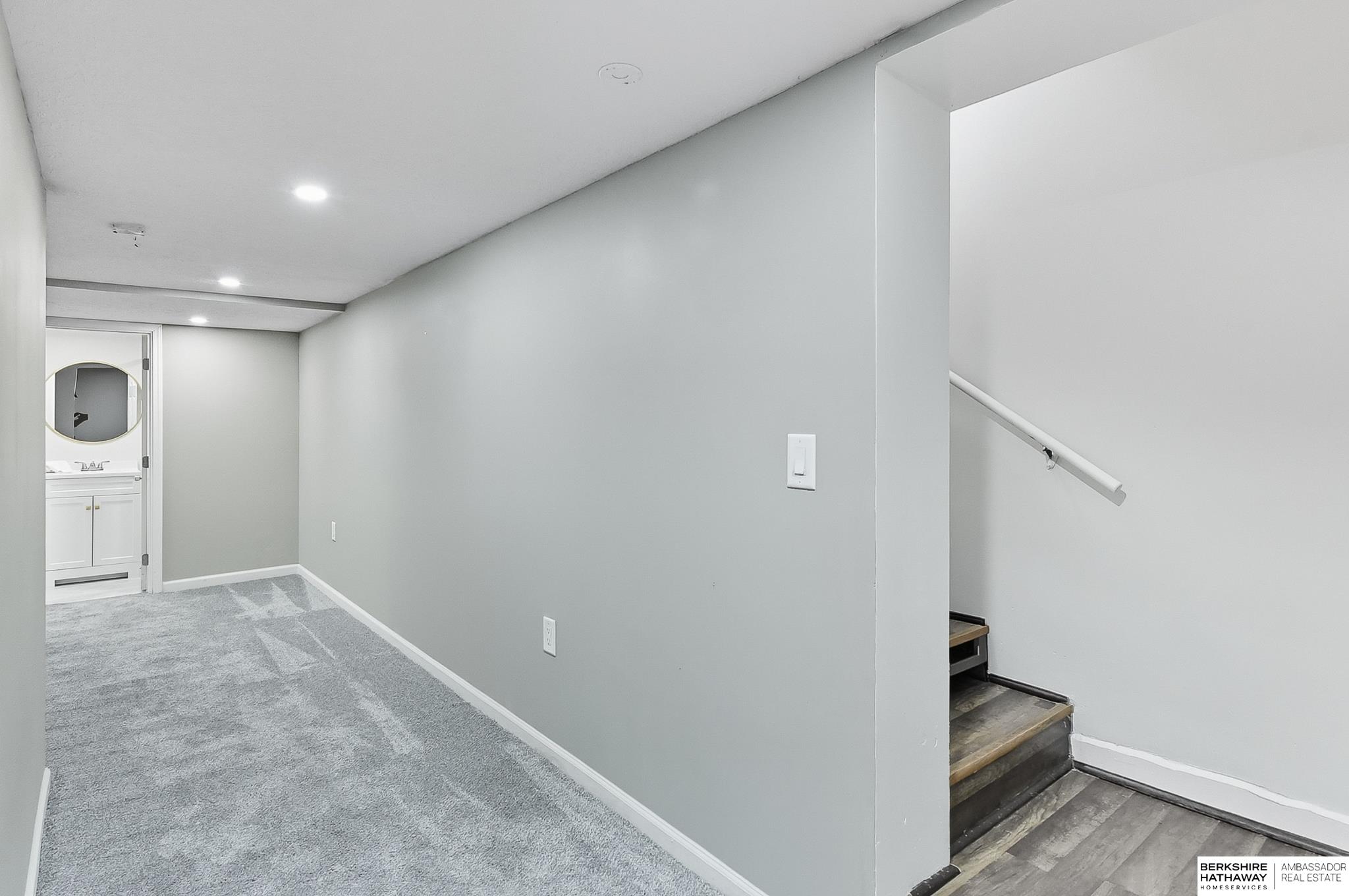 418 Bellevue Boulevard N