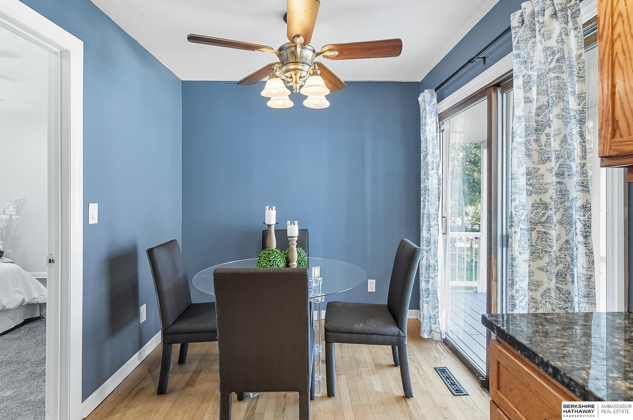 418 Bellevue Boulevard N