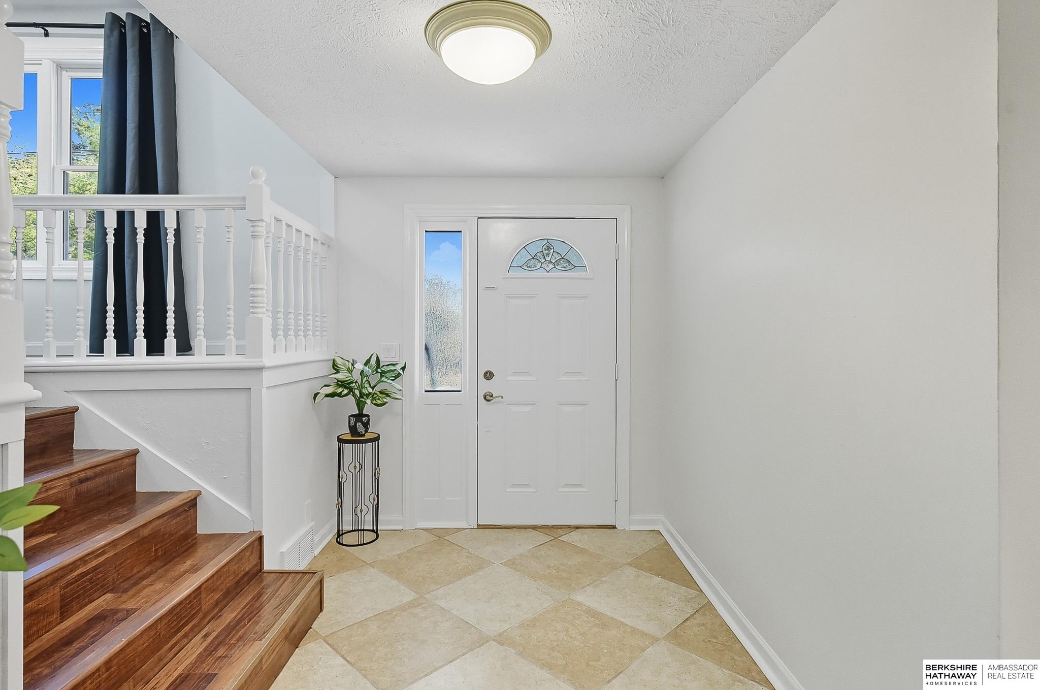 418 Bellevue Boulevard N