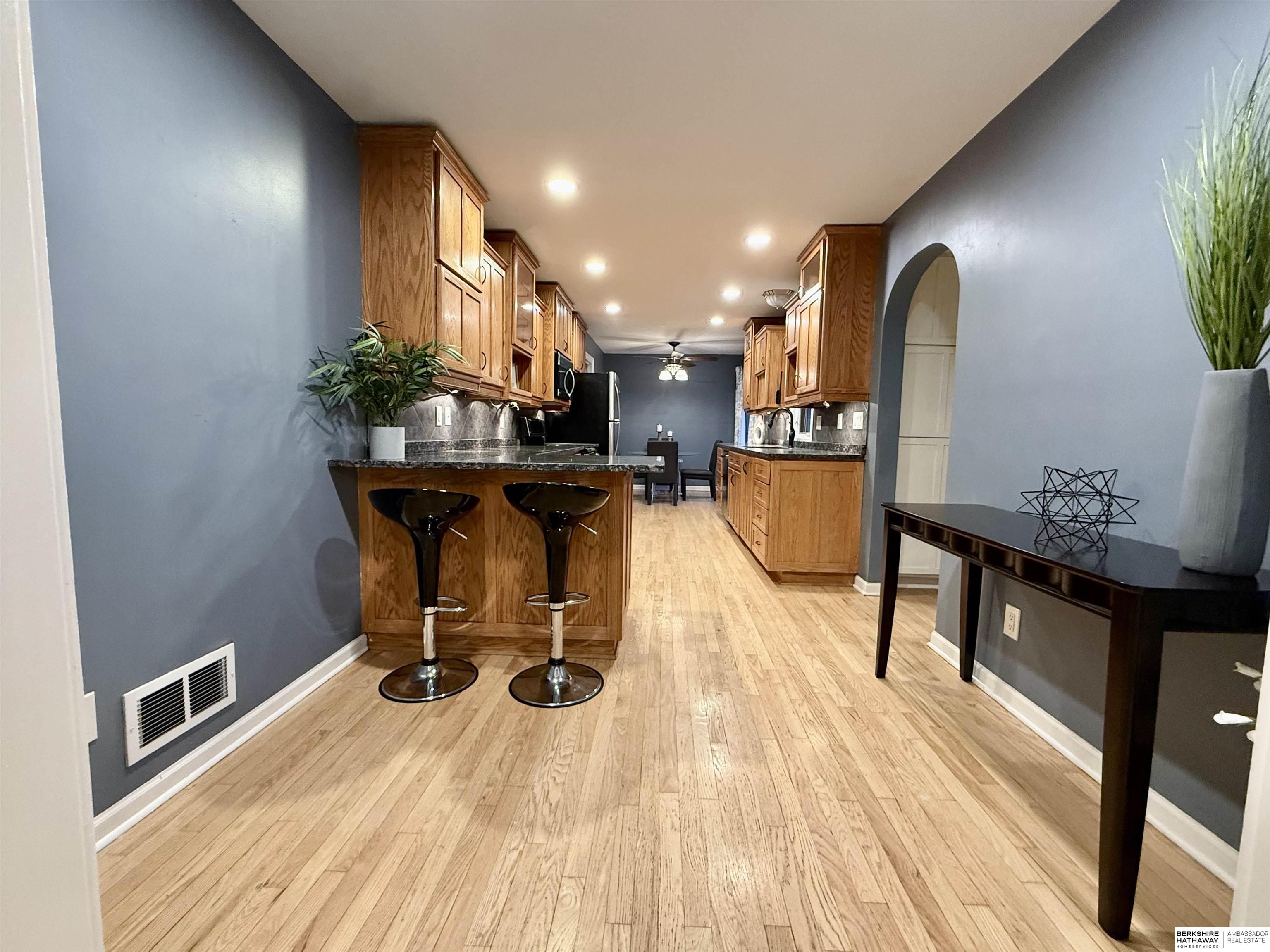 418 Bellevue Boulevard N