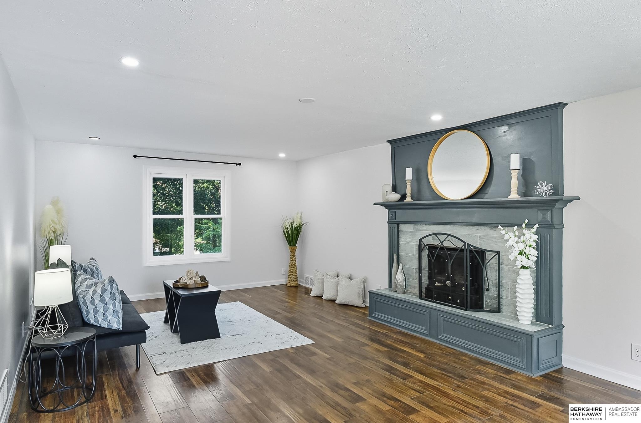 418 Bellevue Boulevard N