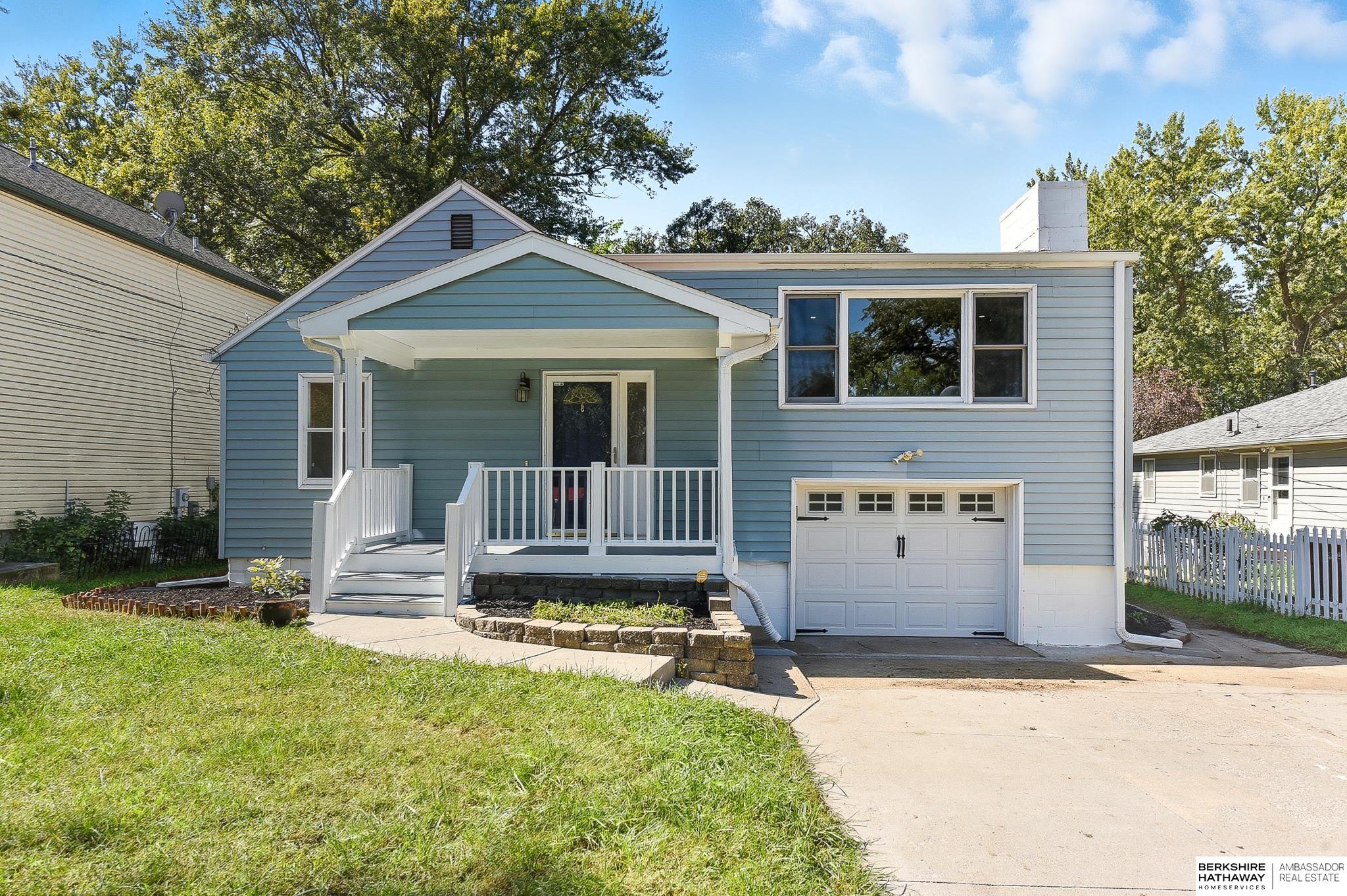 418 Bellevue Boulevard N