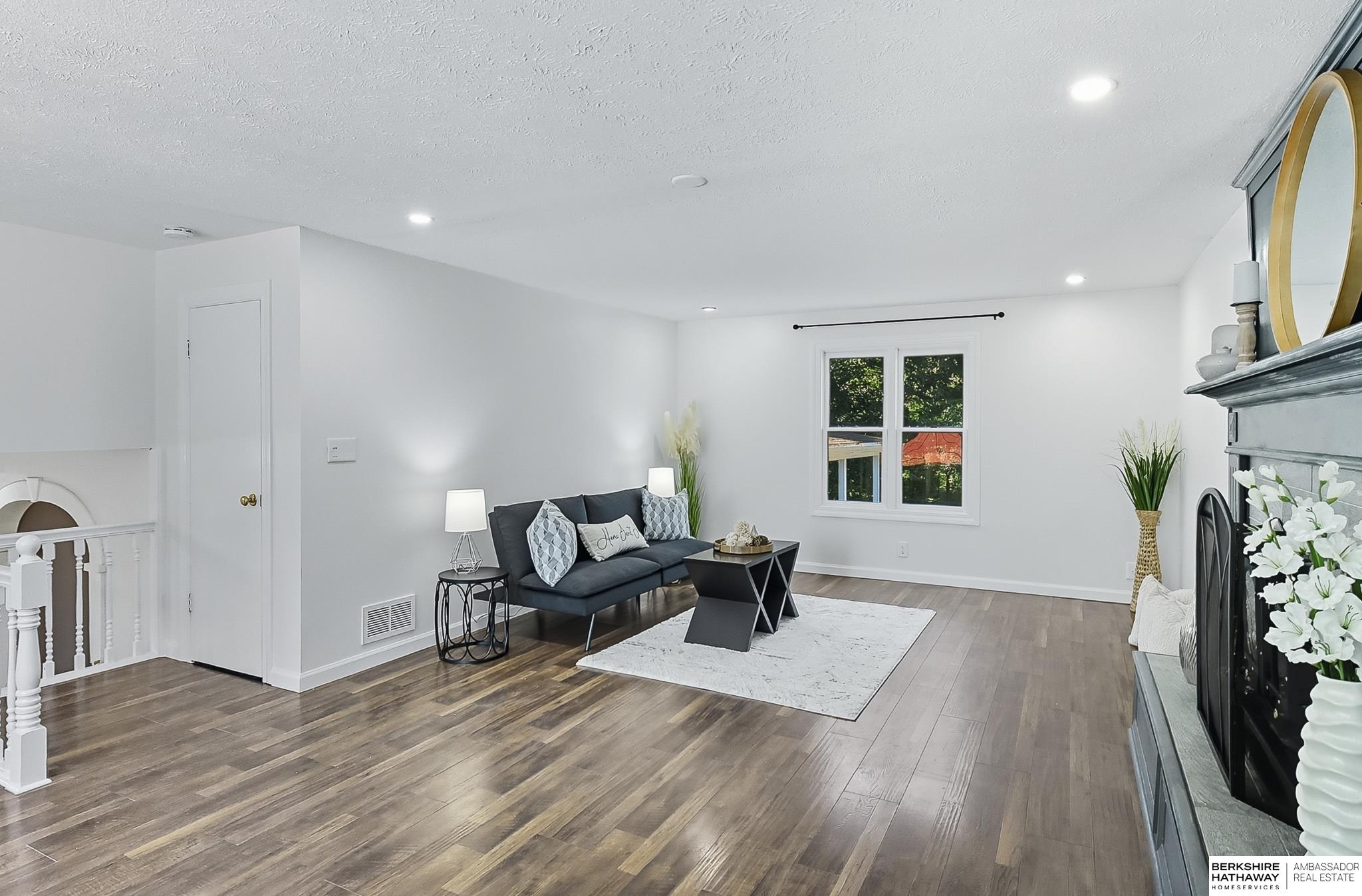 418 Bellevue Boulevard N