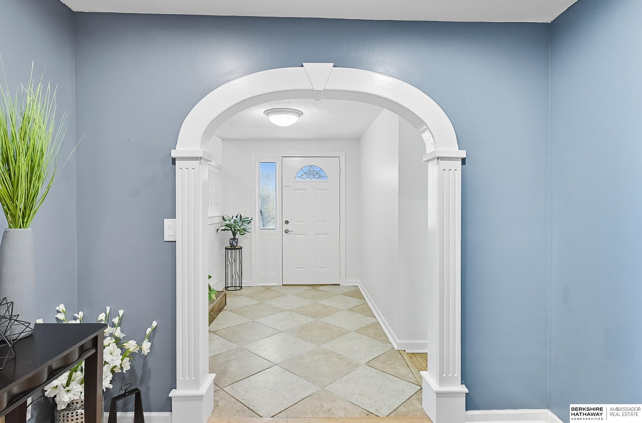 418 Bellevue Boulevard N