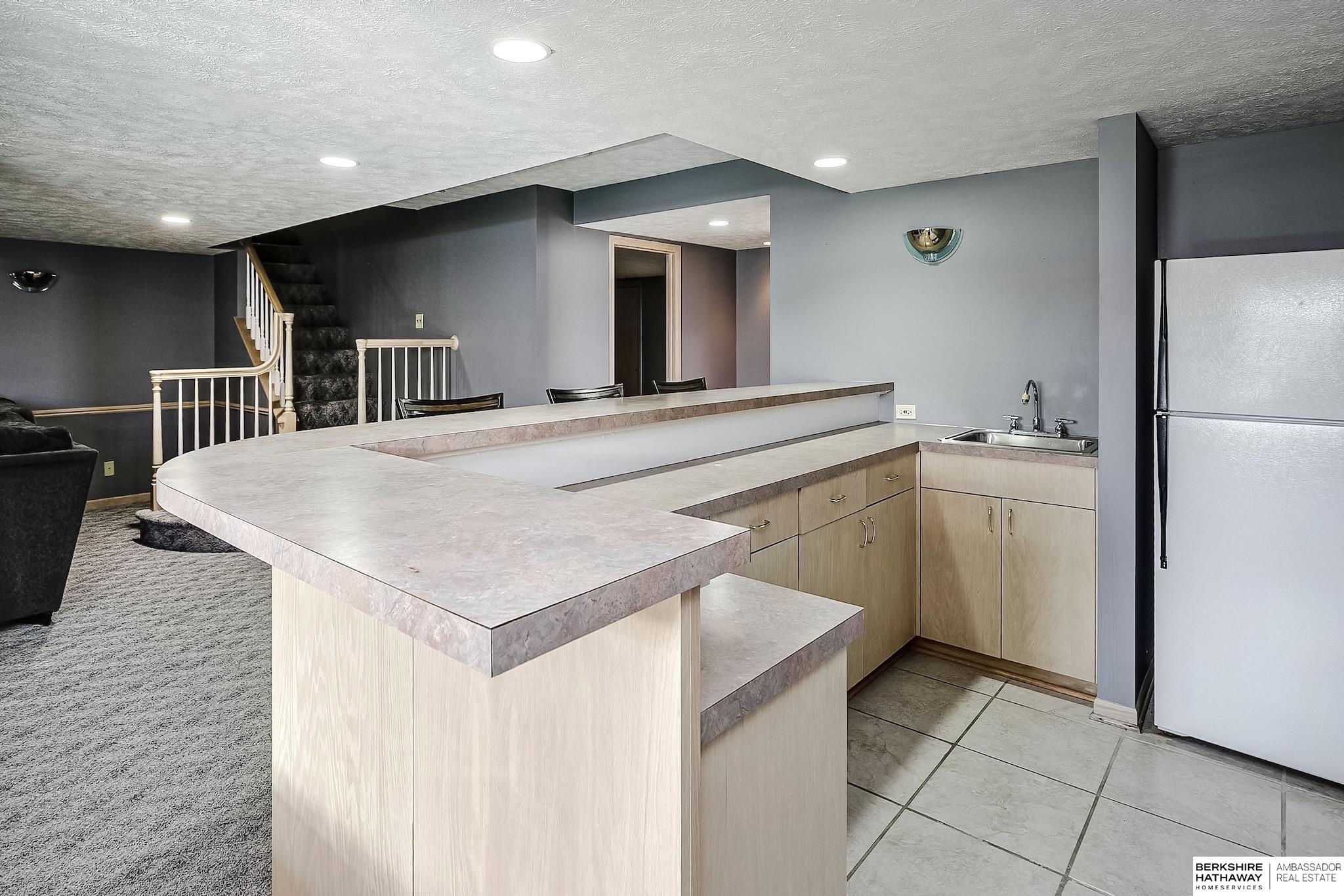 13105 Lafayette Avenue