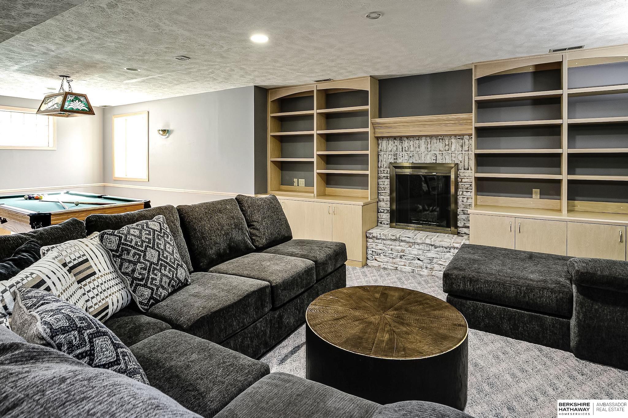 13105 Lafayette Avenue