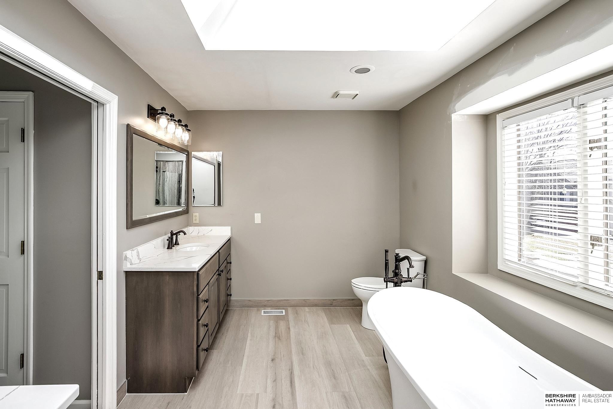 13105 Lafayette Avenue