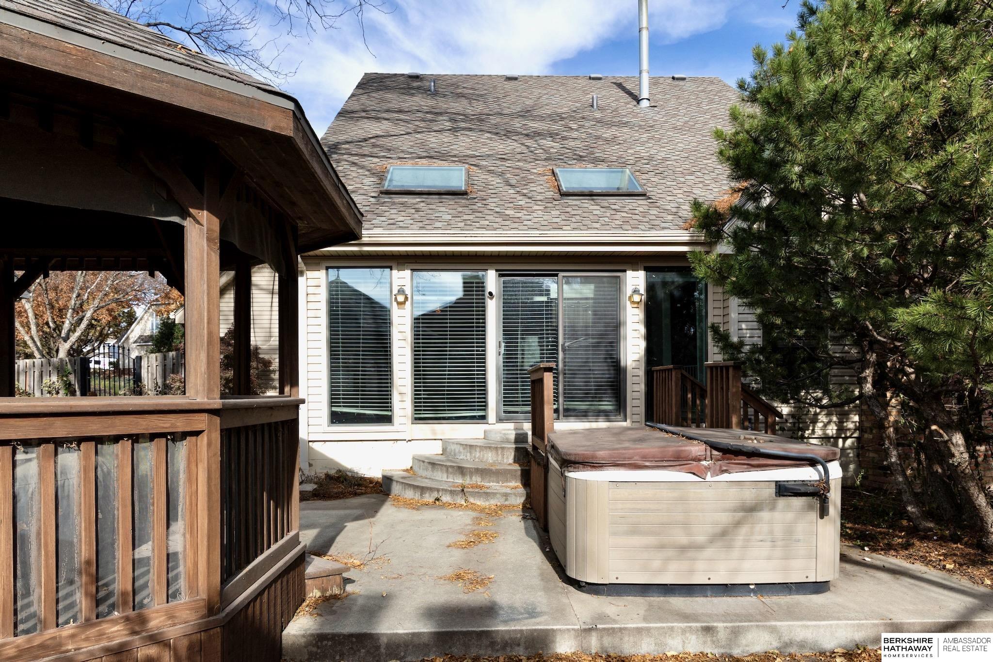 13105 Lafayette Avenue