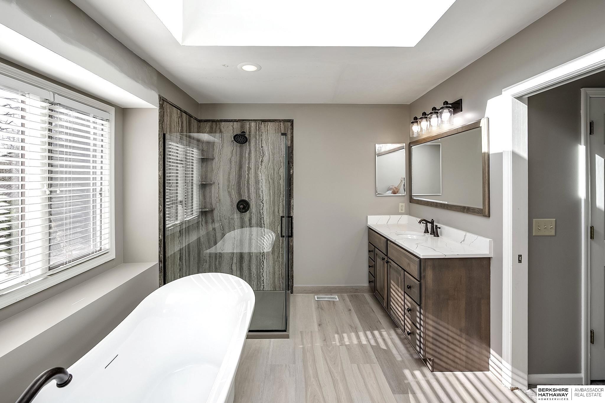 13105 Lafayette Avenue