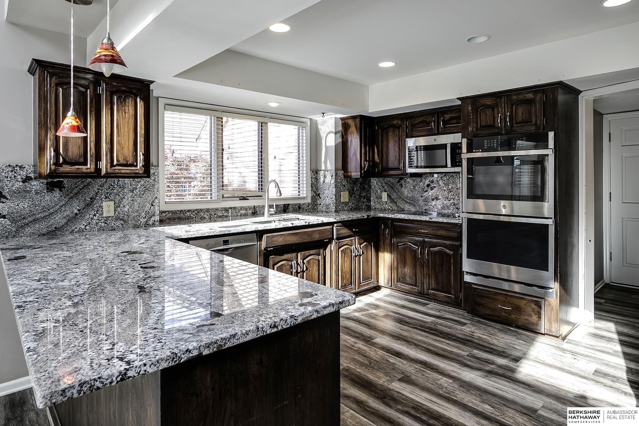 13105 Lafayette Avenue