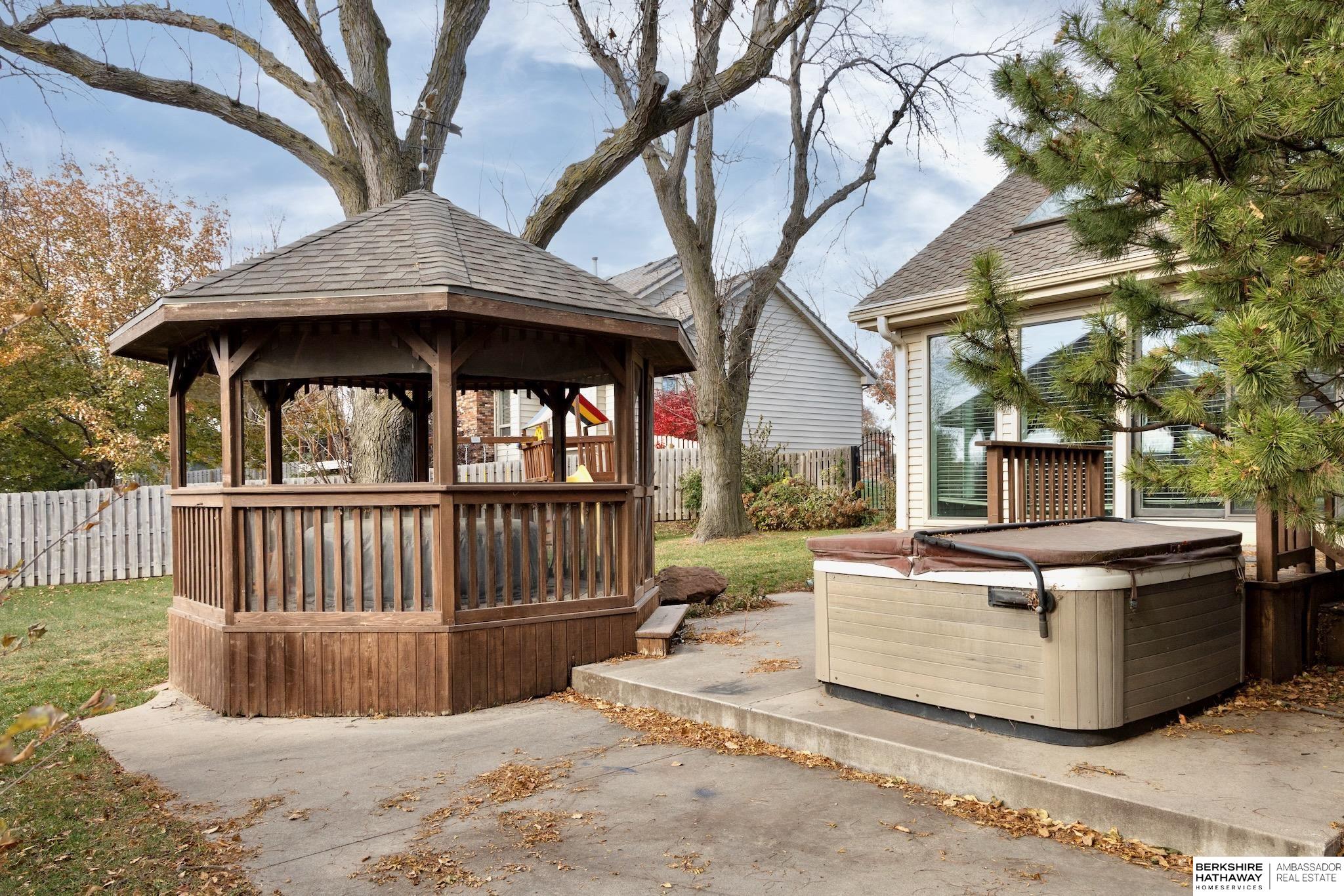 13105 Lafayette Avenue