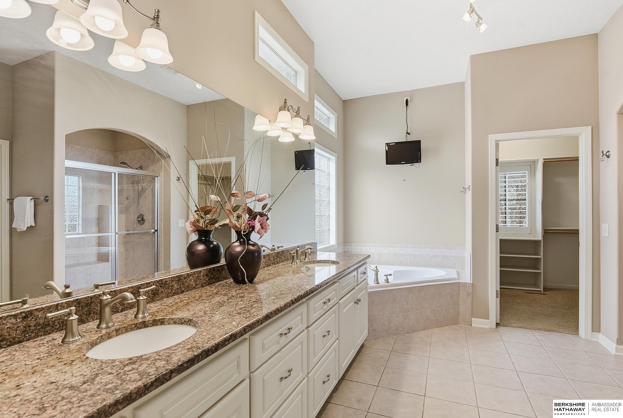 3110 N 158th Plaza Circle