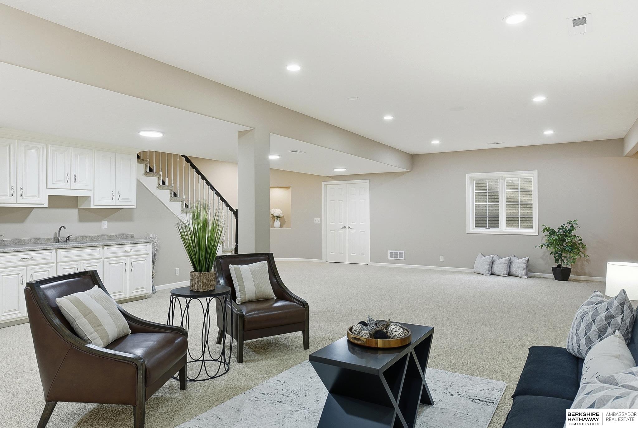 3110 N 158th Plaza Circle