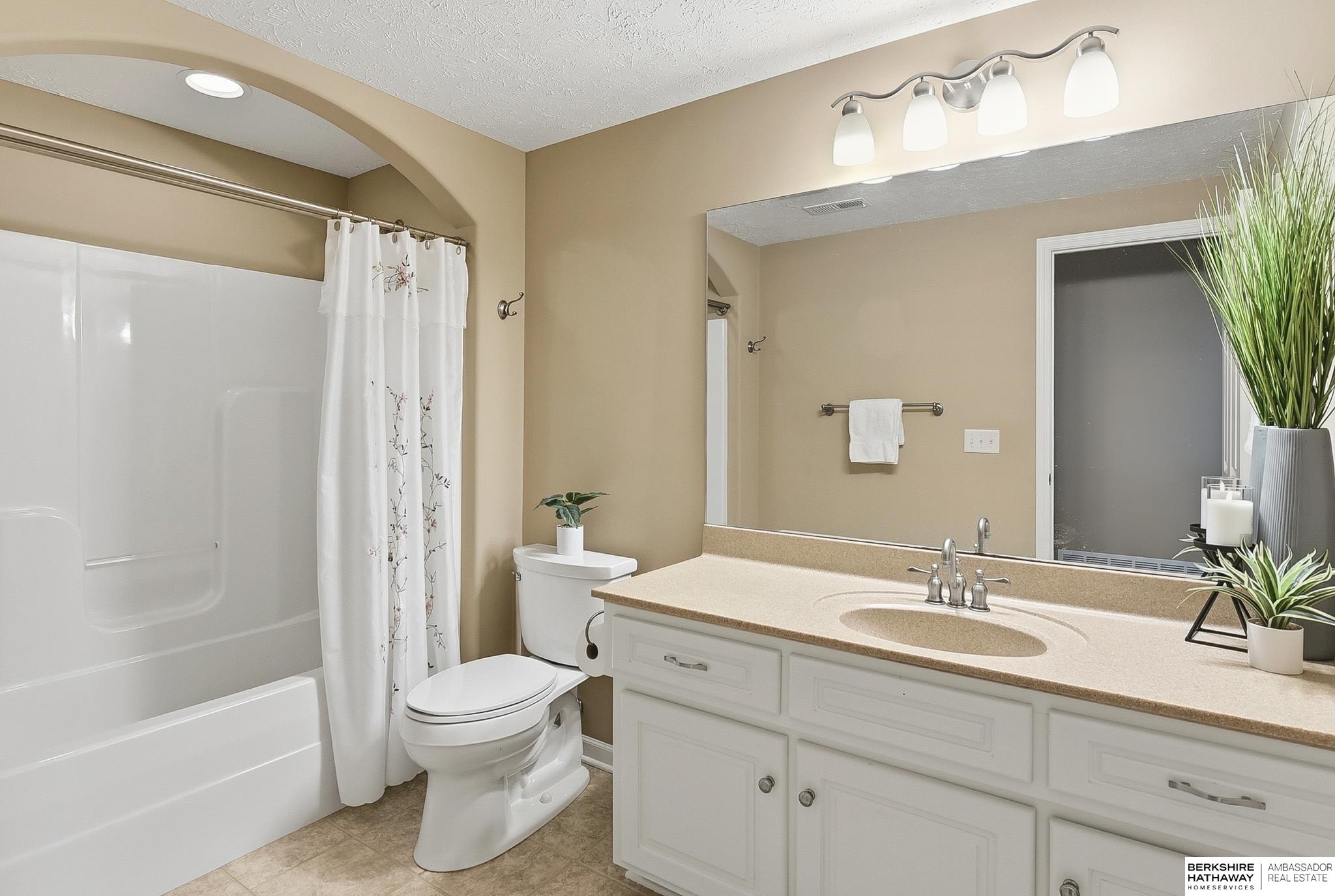 3110 N 158th Plaza Circle