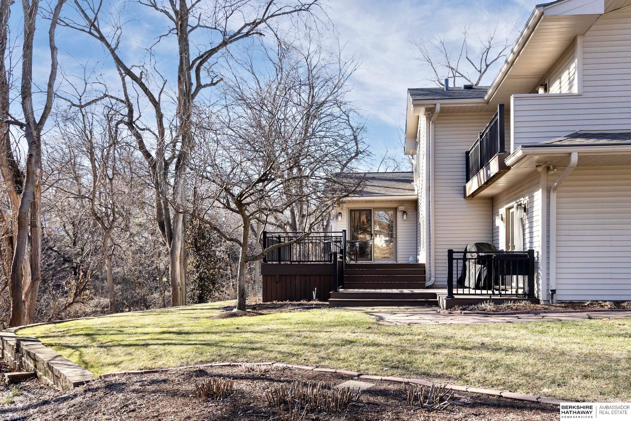 10913 Poppleton Avenue