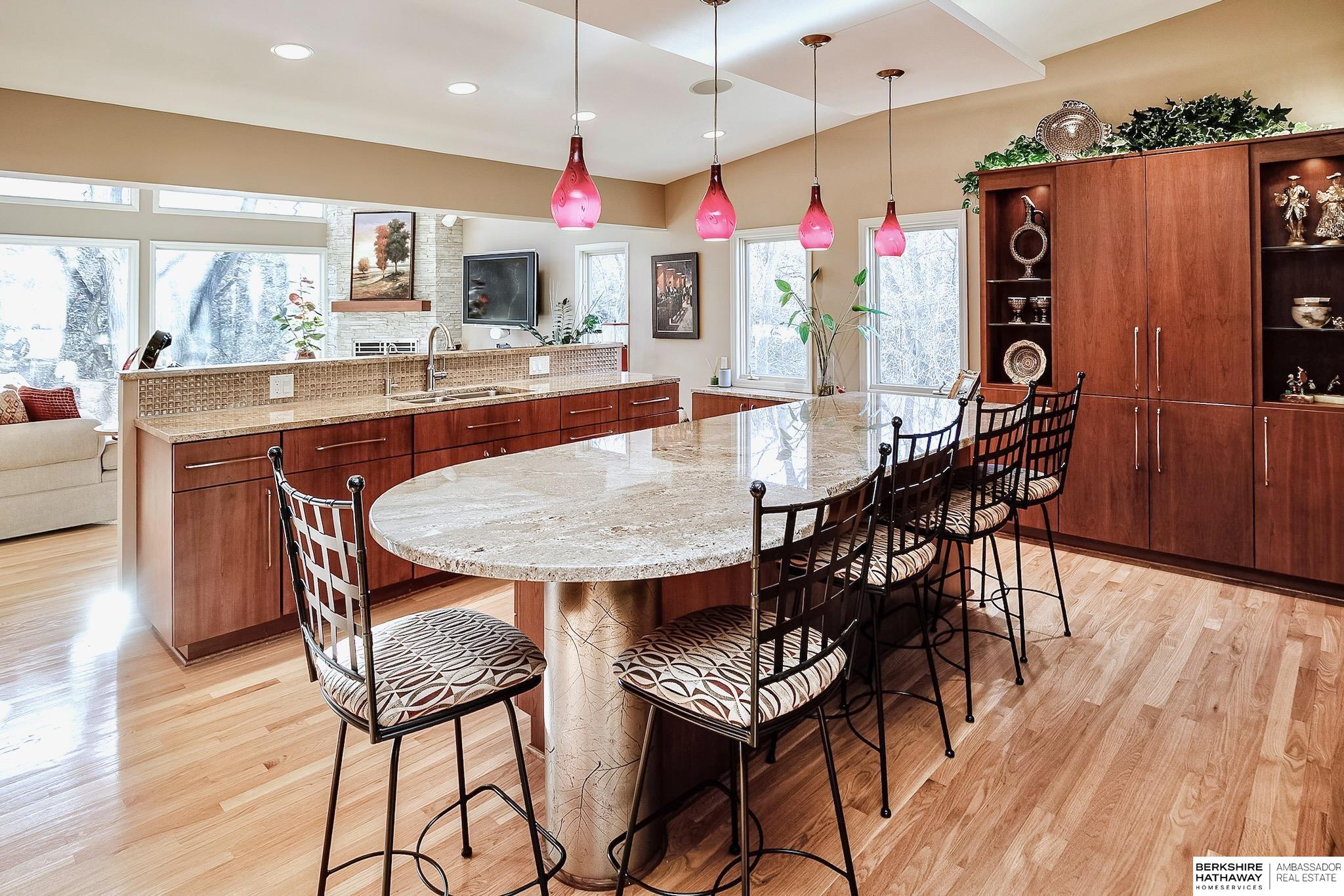 10913 Poppleton Avenue