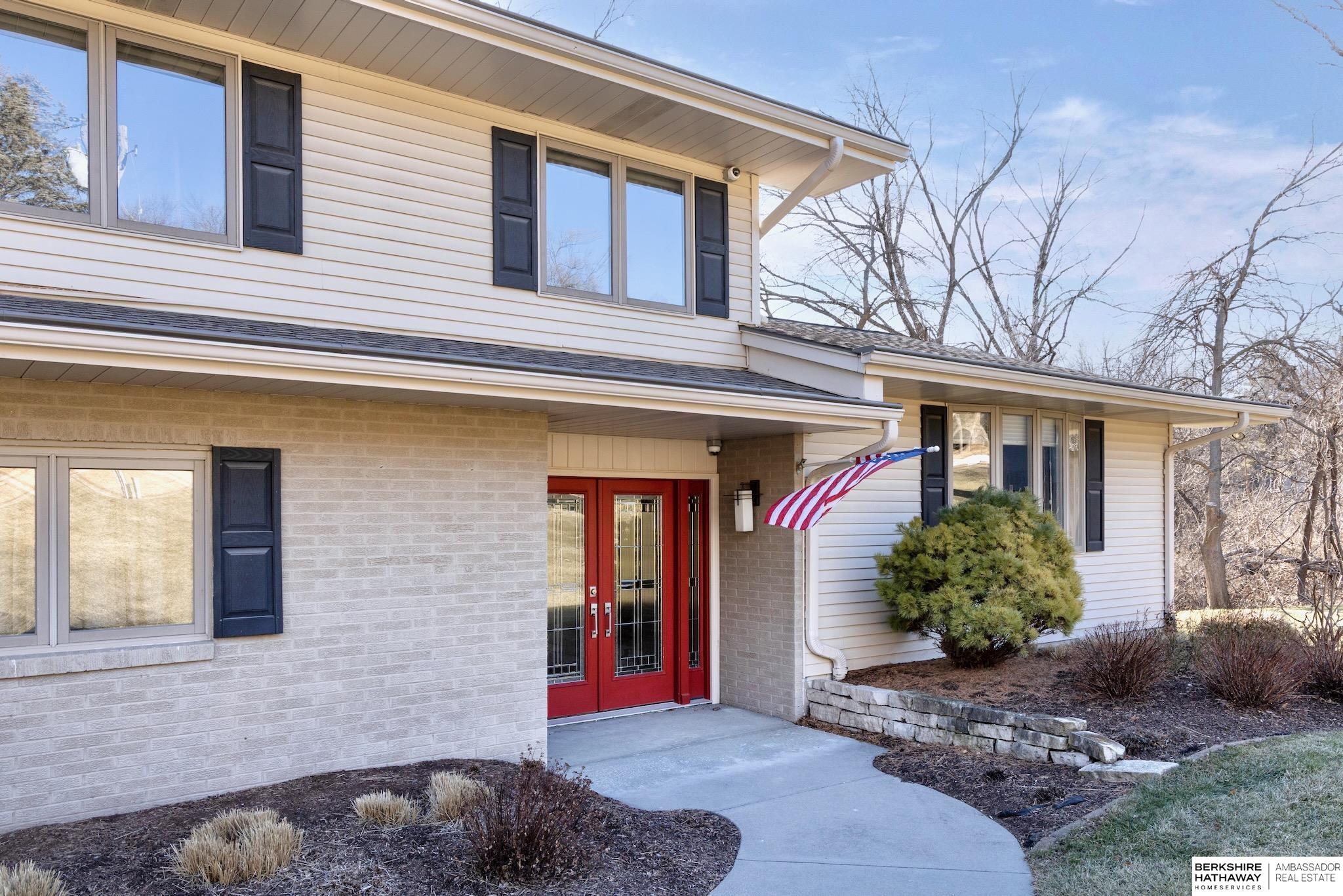 10913 Poppleton Avenue