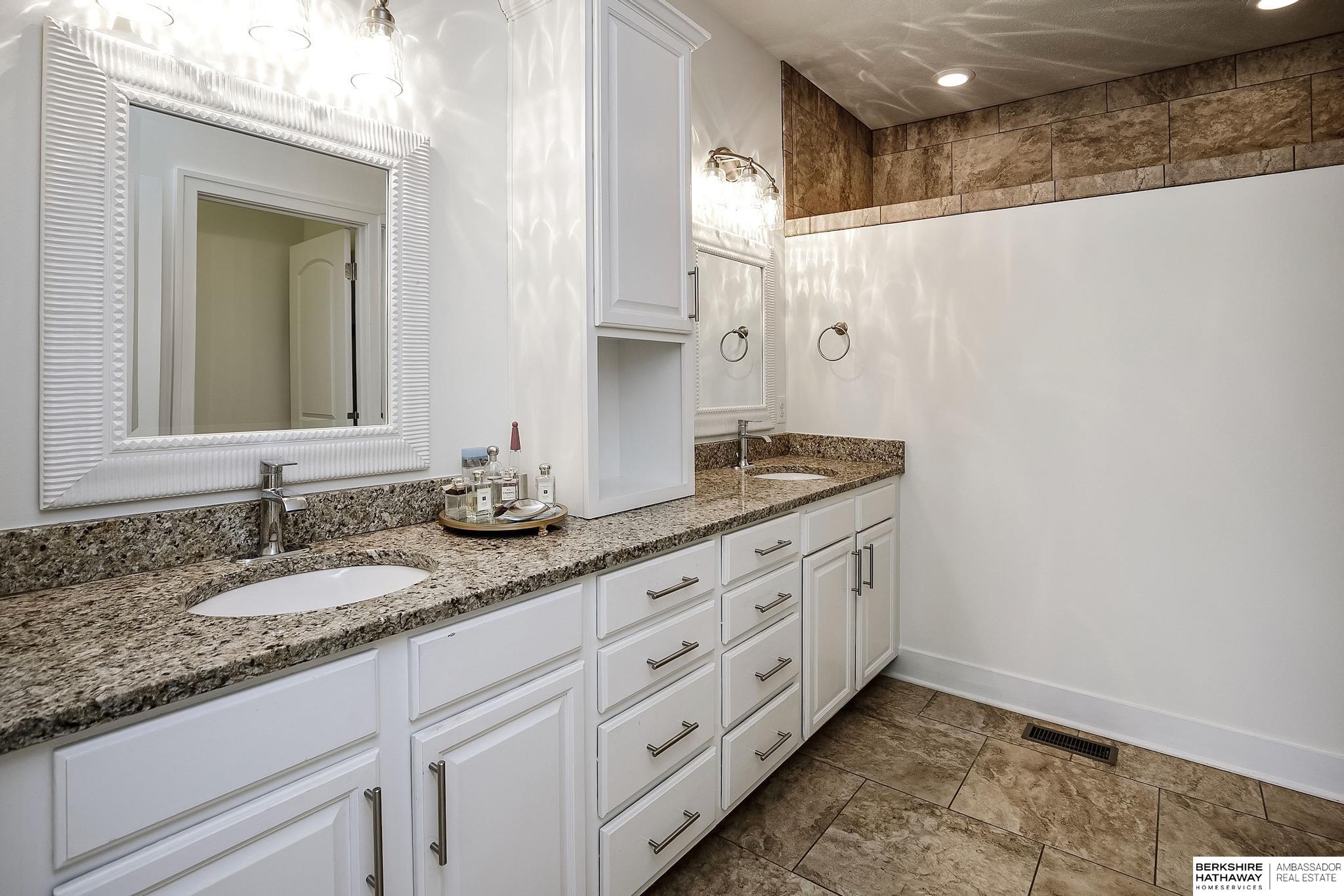 15764 Hartman Avenue