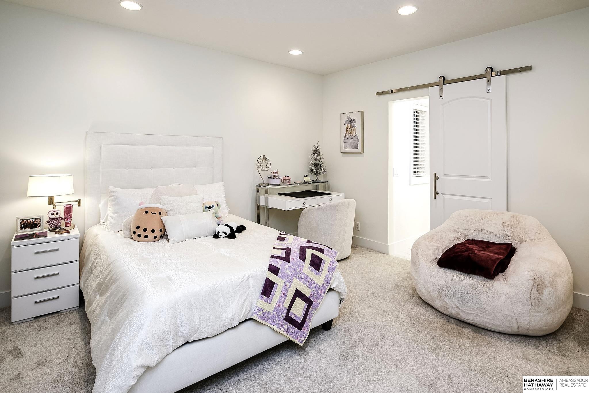 15764 Hartman Avenue