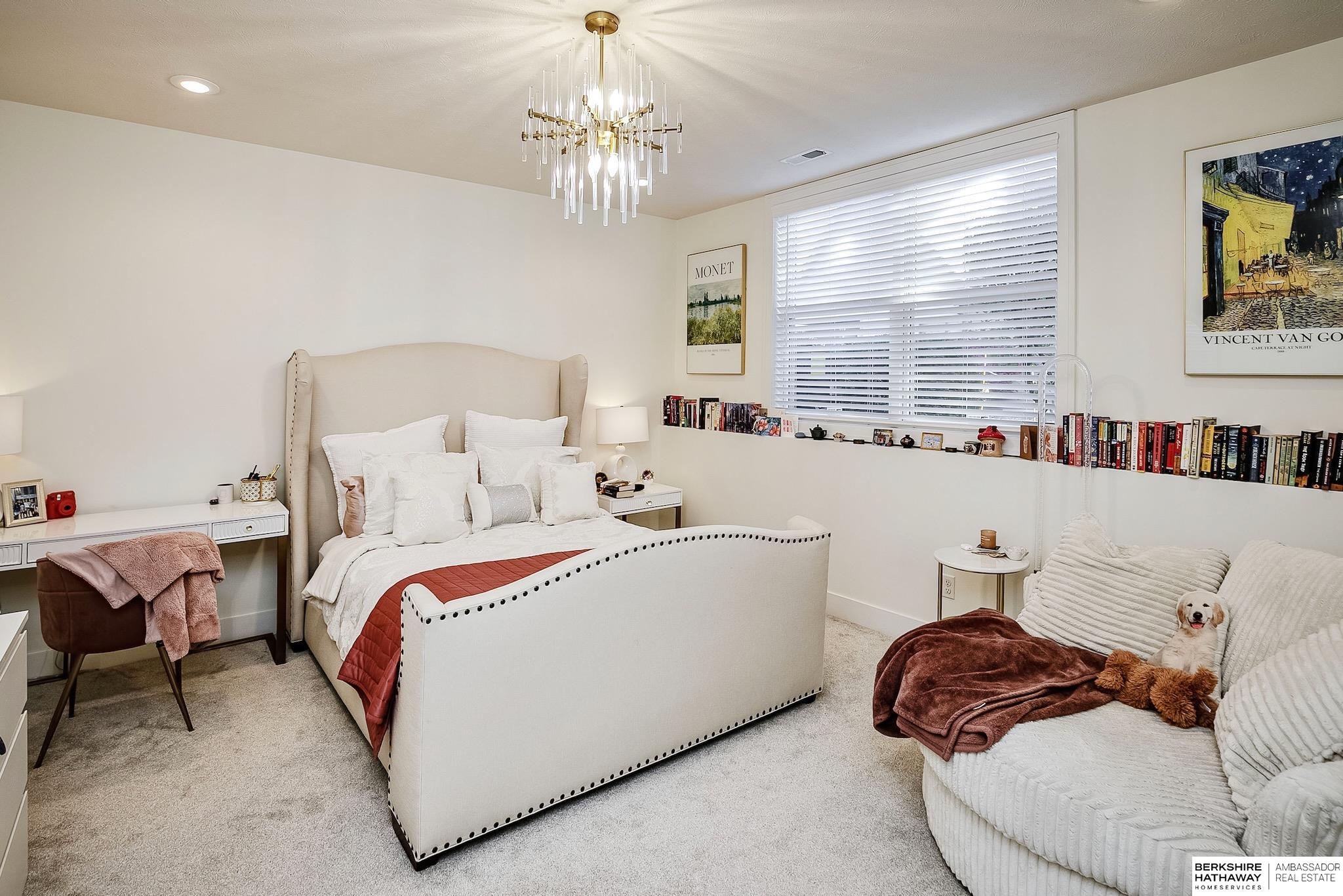 15764 Hartman Avenue