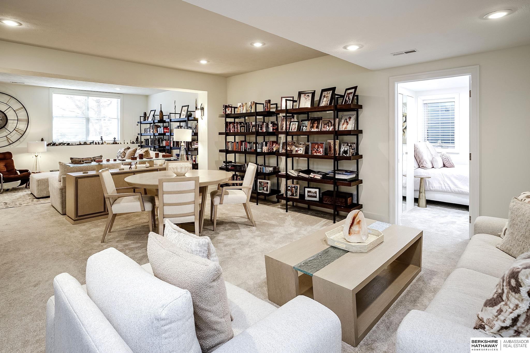 15764 Hartman Avenue