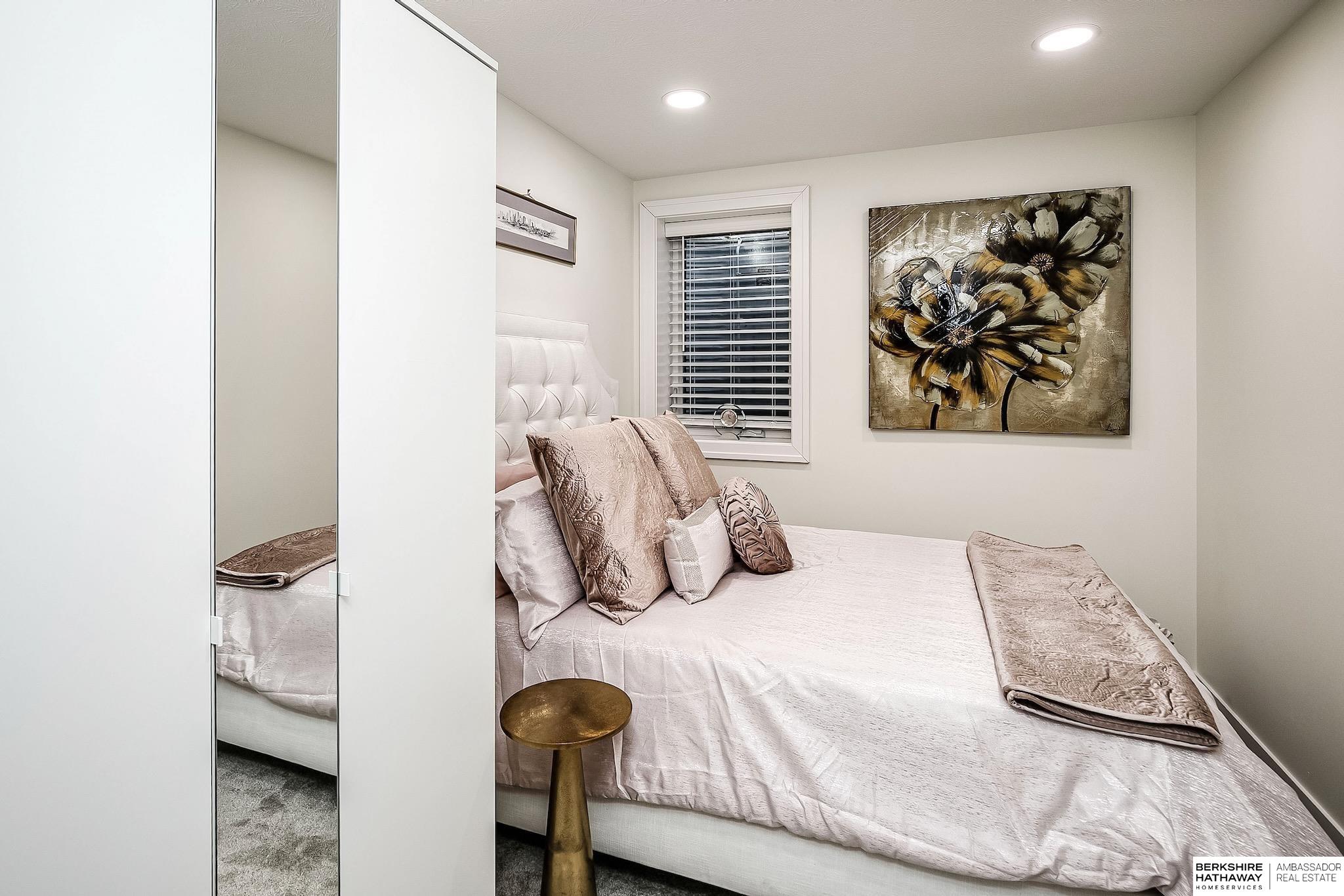 15764 Hartman Avenue