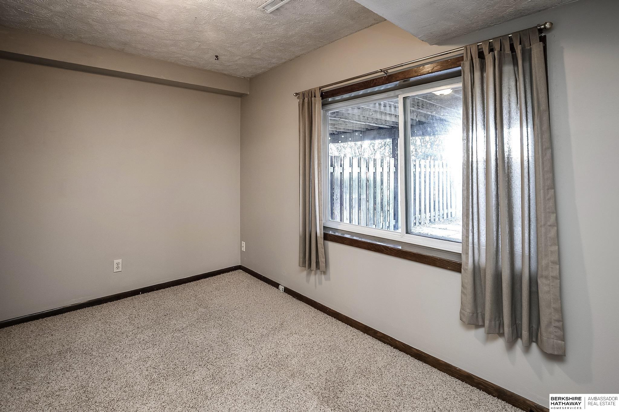 12924 Webster Plaza # 2 Unit: B-2