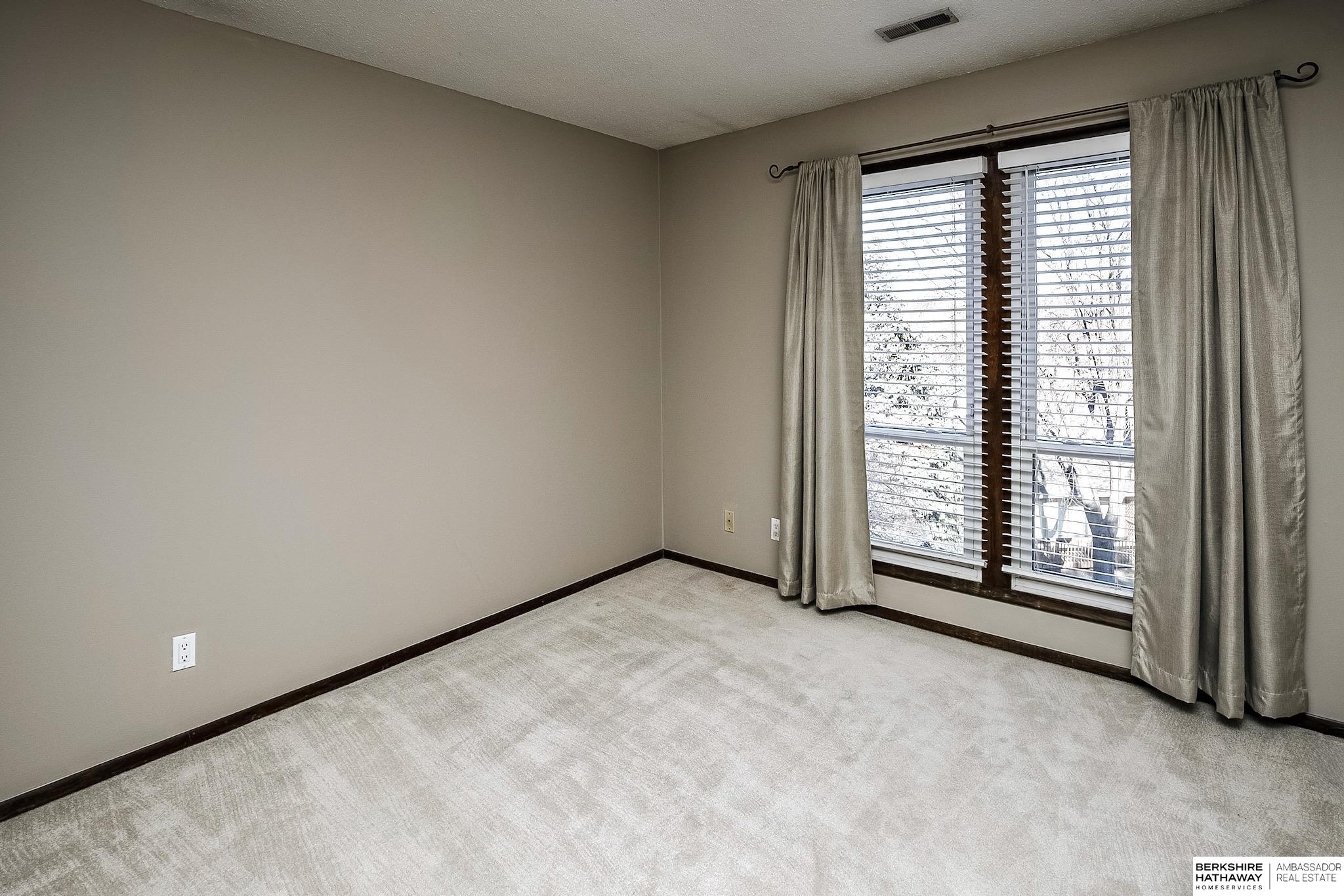 12924 Webster Plaza # 2 Unit: B-2