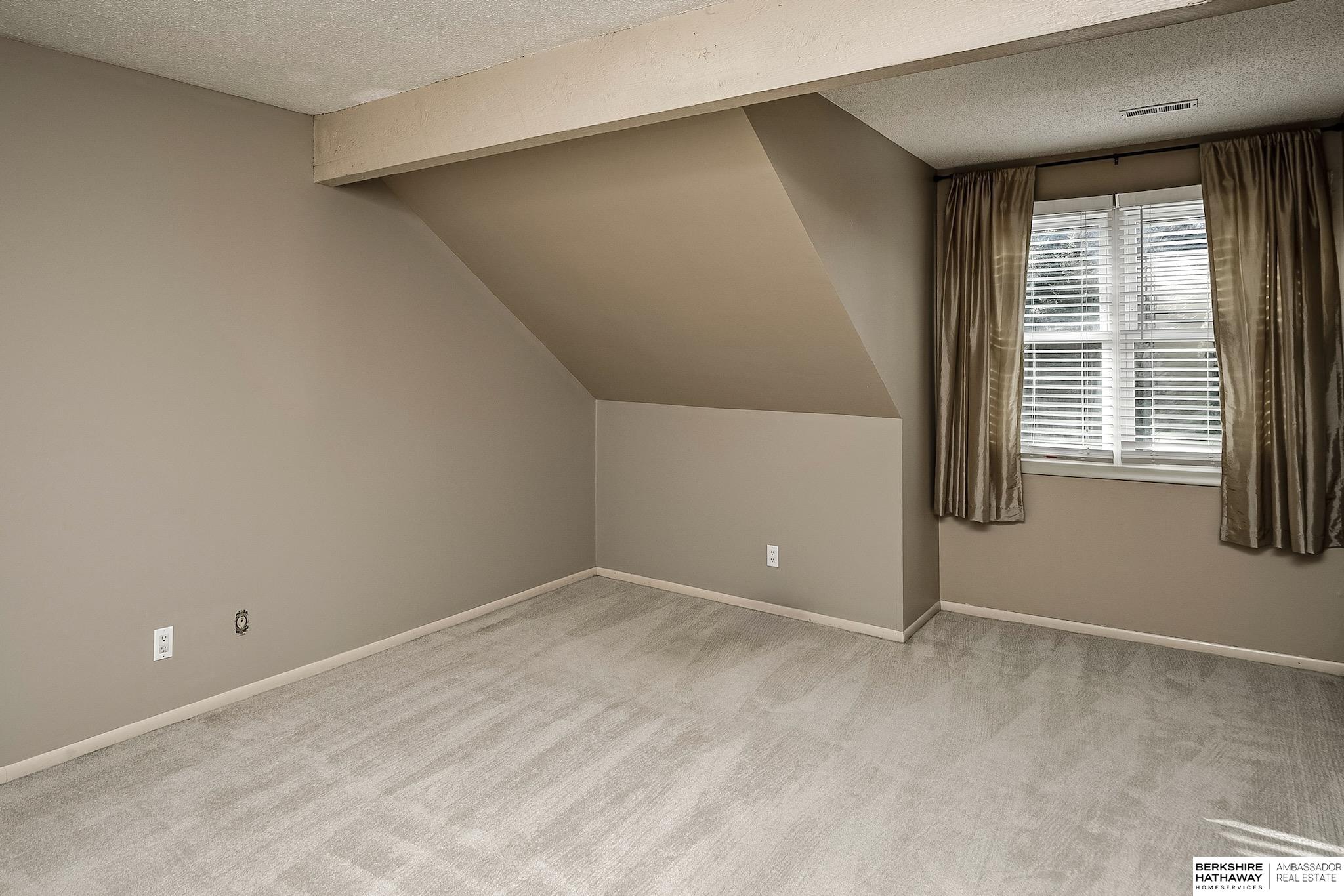 12924 Webster Plaza # 2 Unit: B-2