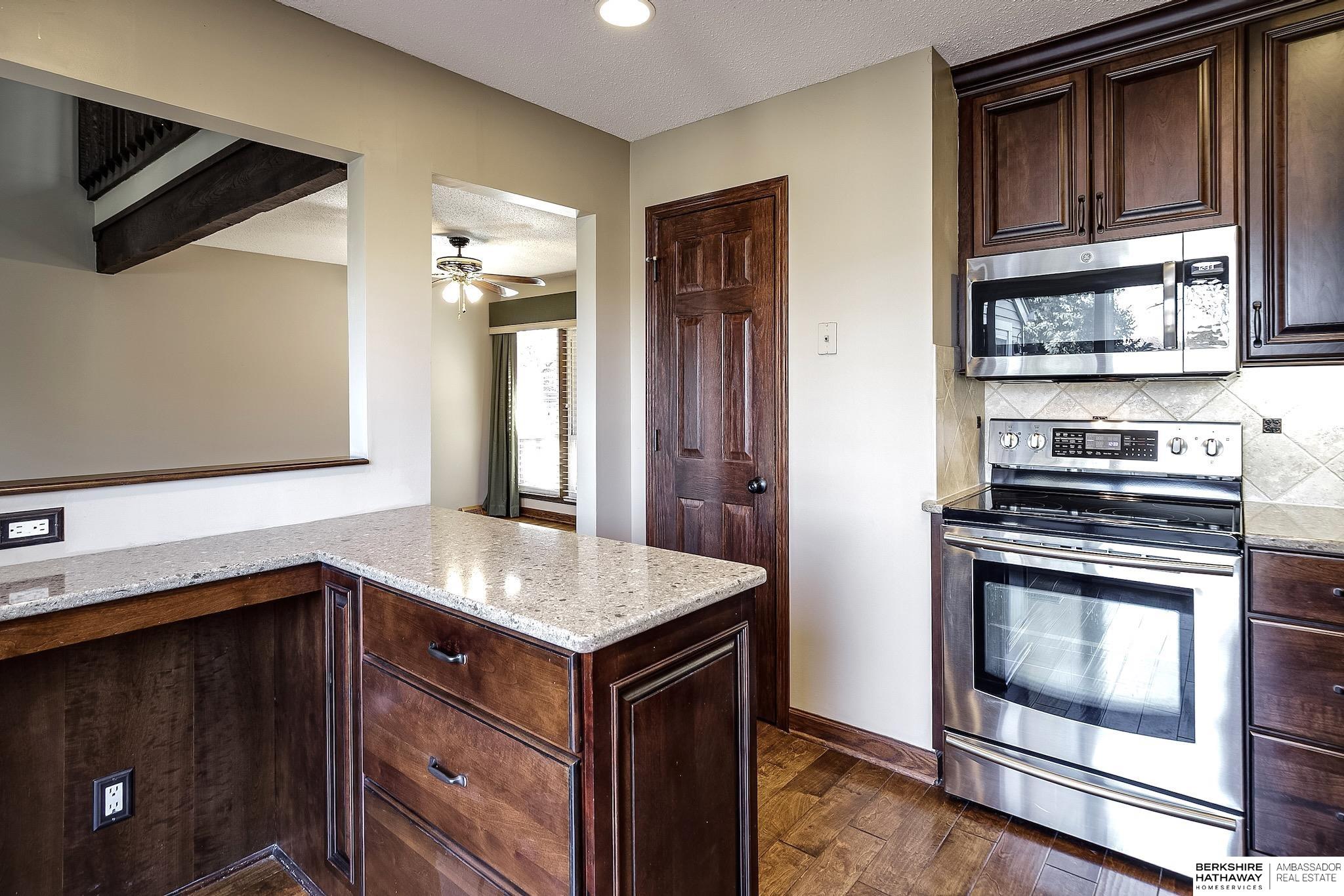 12924 Webster Plaza # 2 Unit: B-2