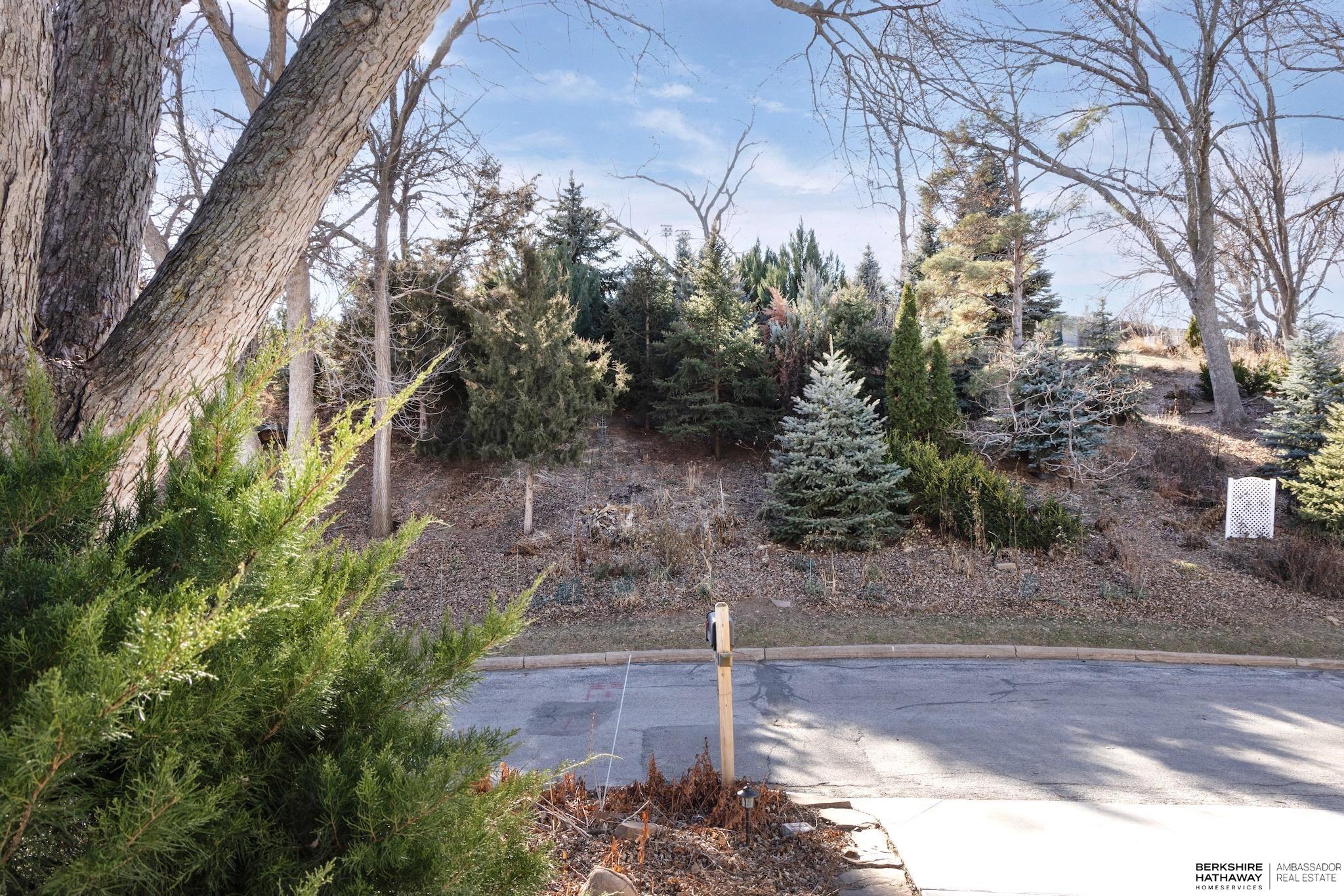 12924 Webster Plaza # 2 Unit: B-2