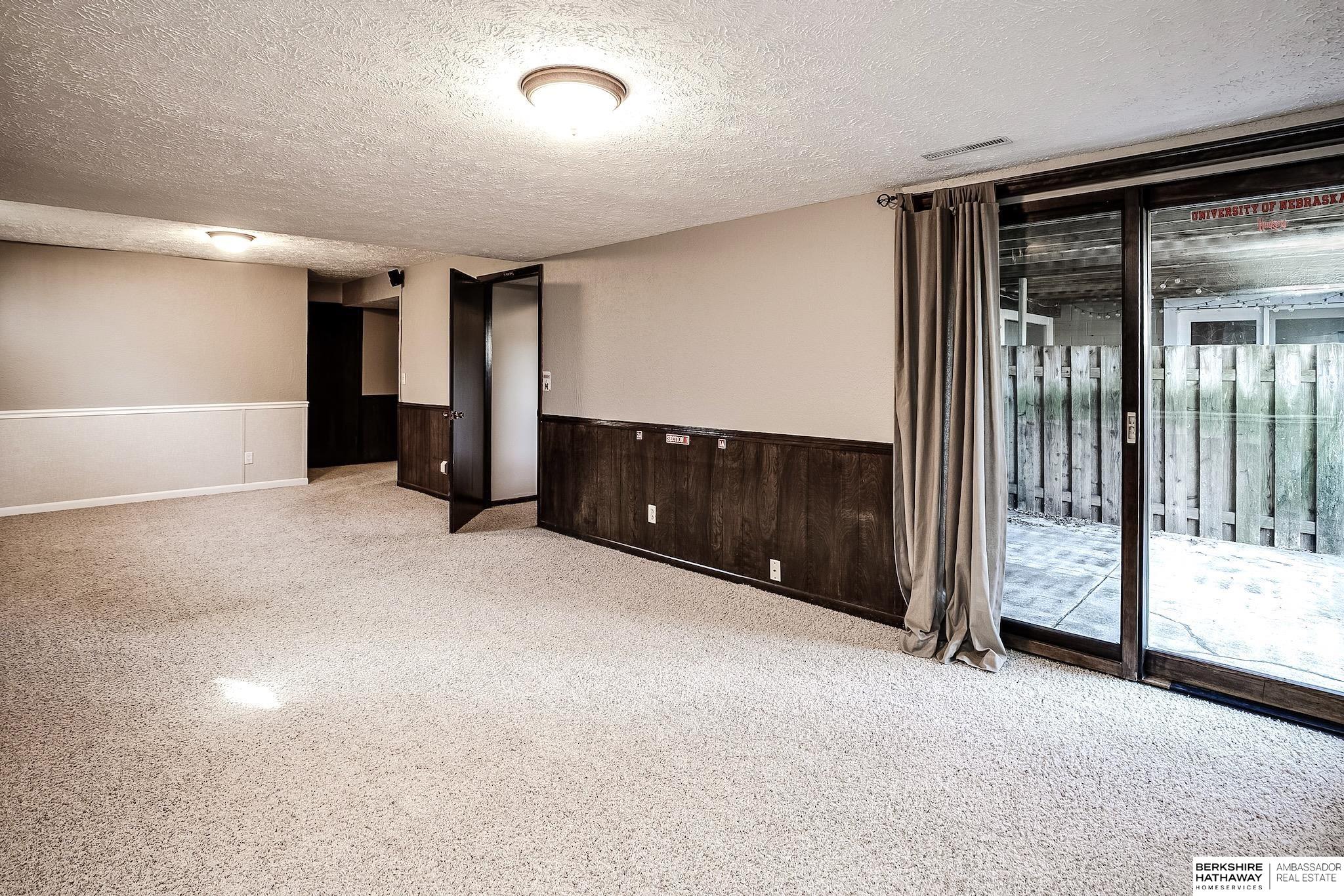 12924 Webster Plaza # 2 Unit: B-2