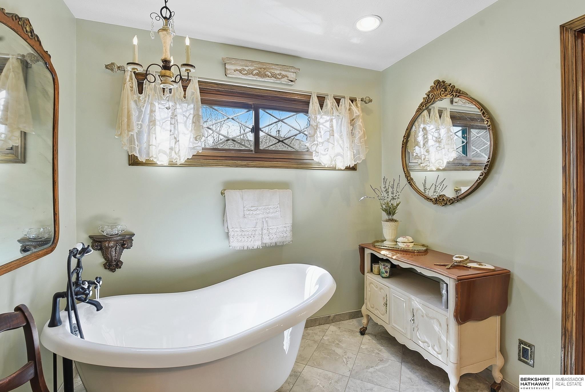 13619 Parker Circle