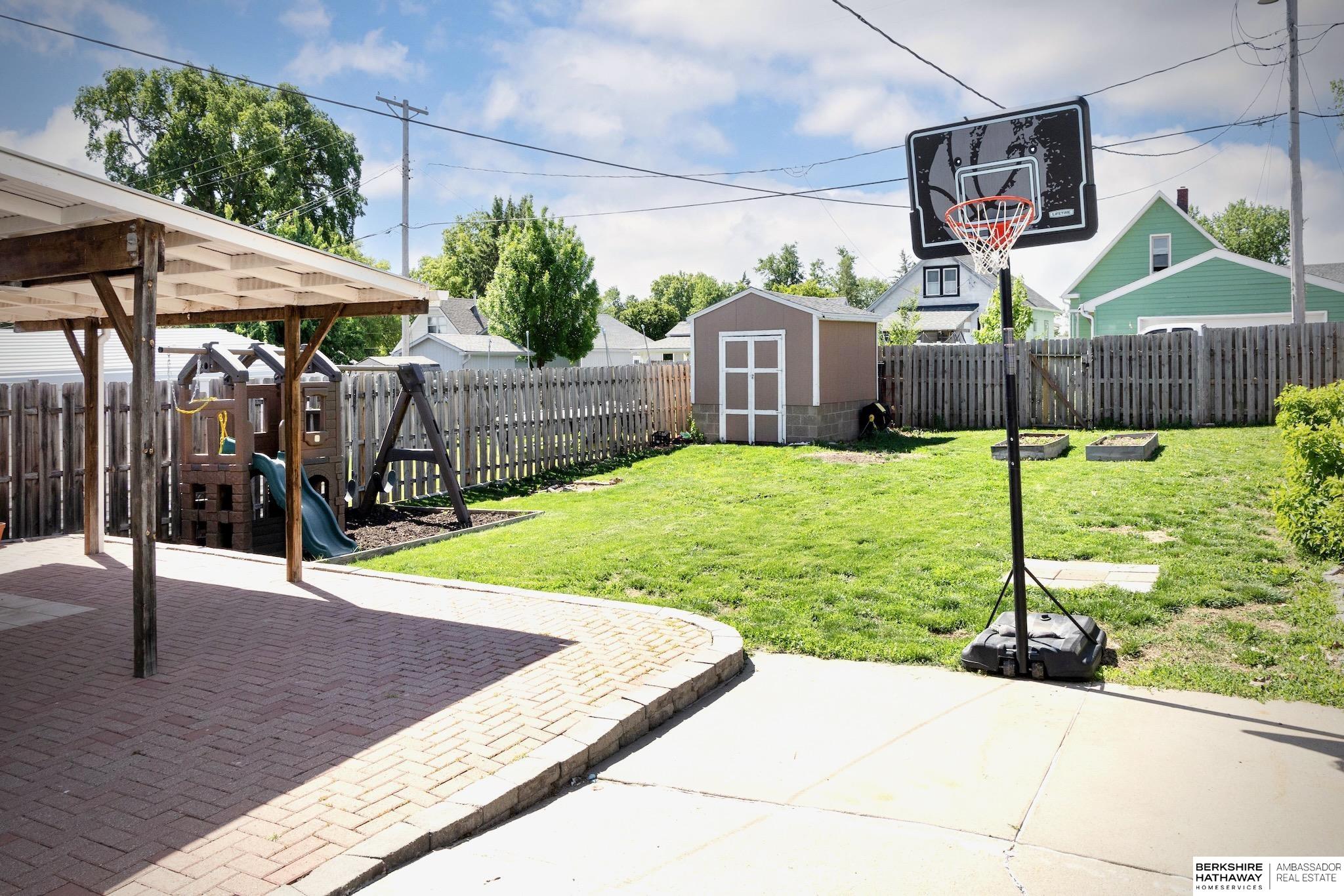 4129 N Street