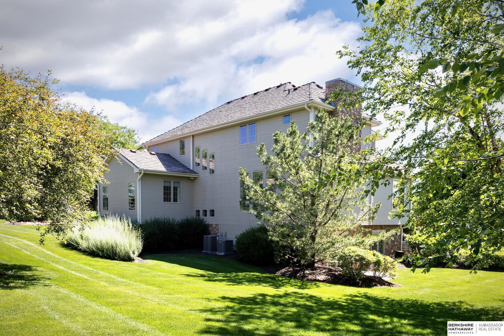1412 N 134th Circle