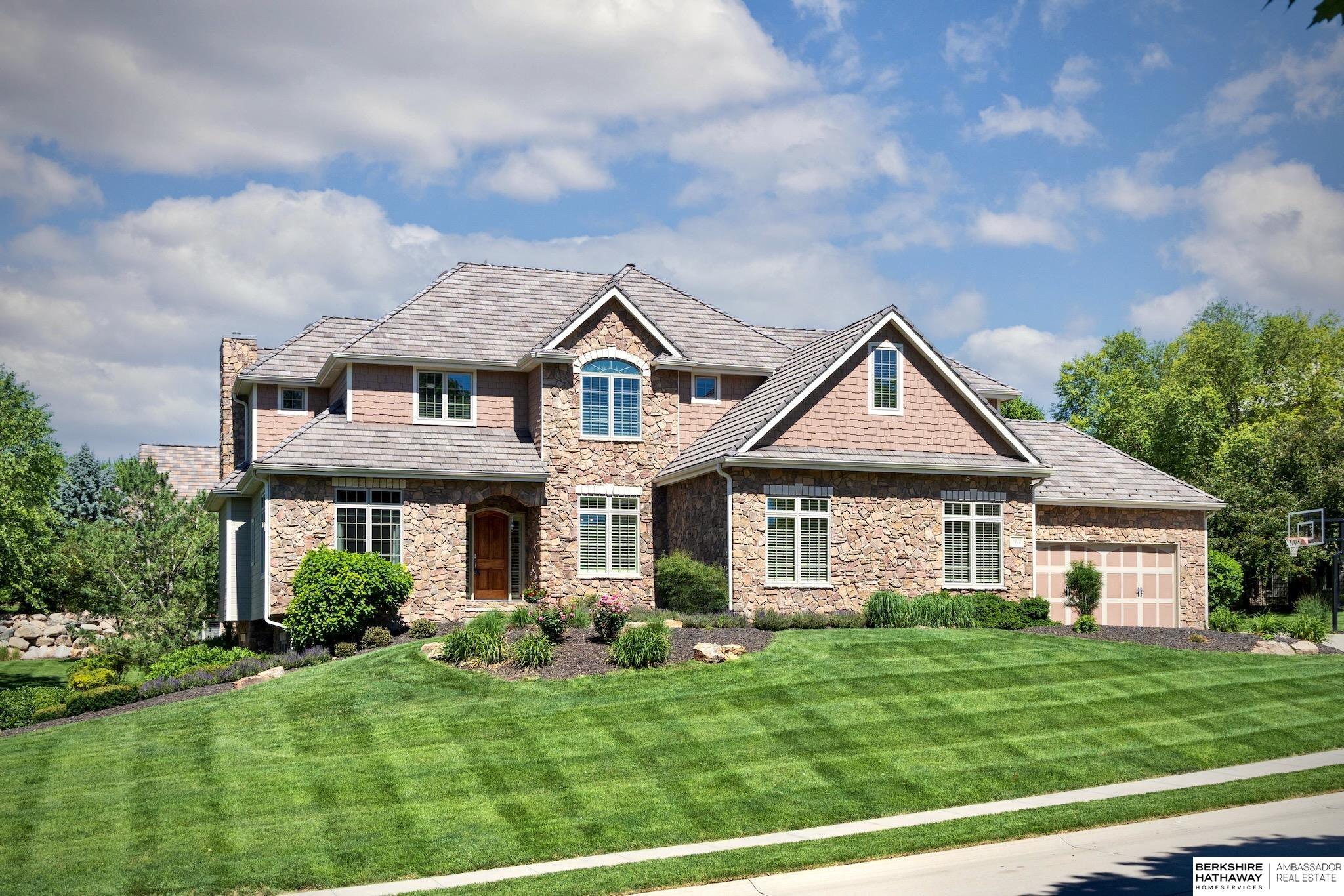 1412 N 134th Circle