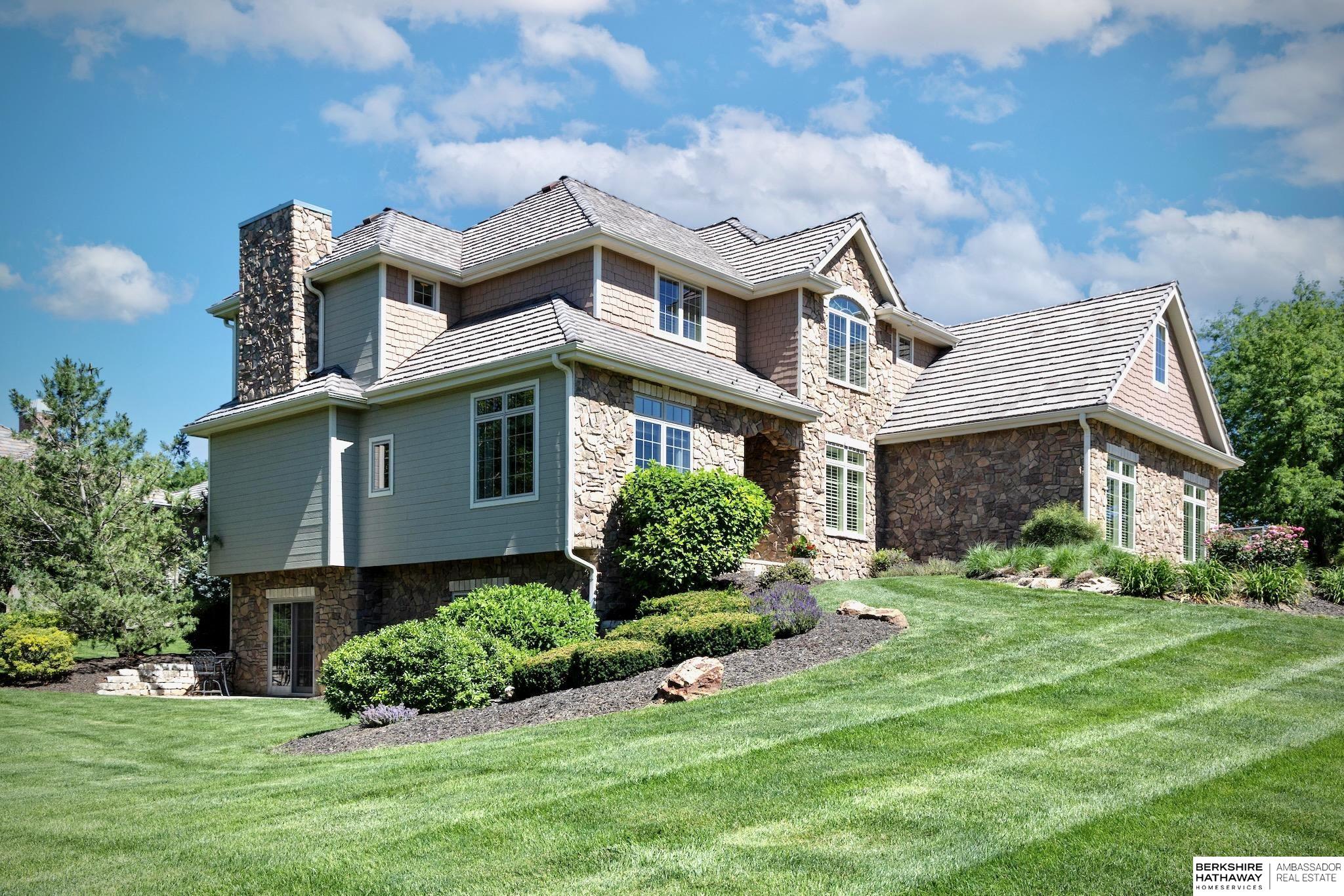 1412 N 134th Circle