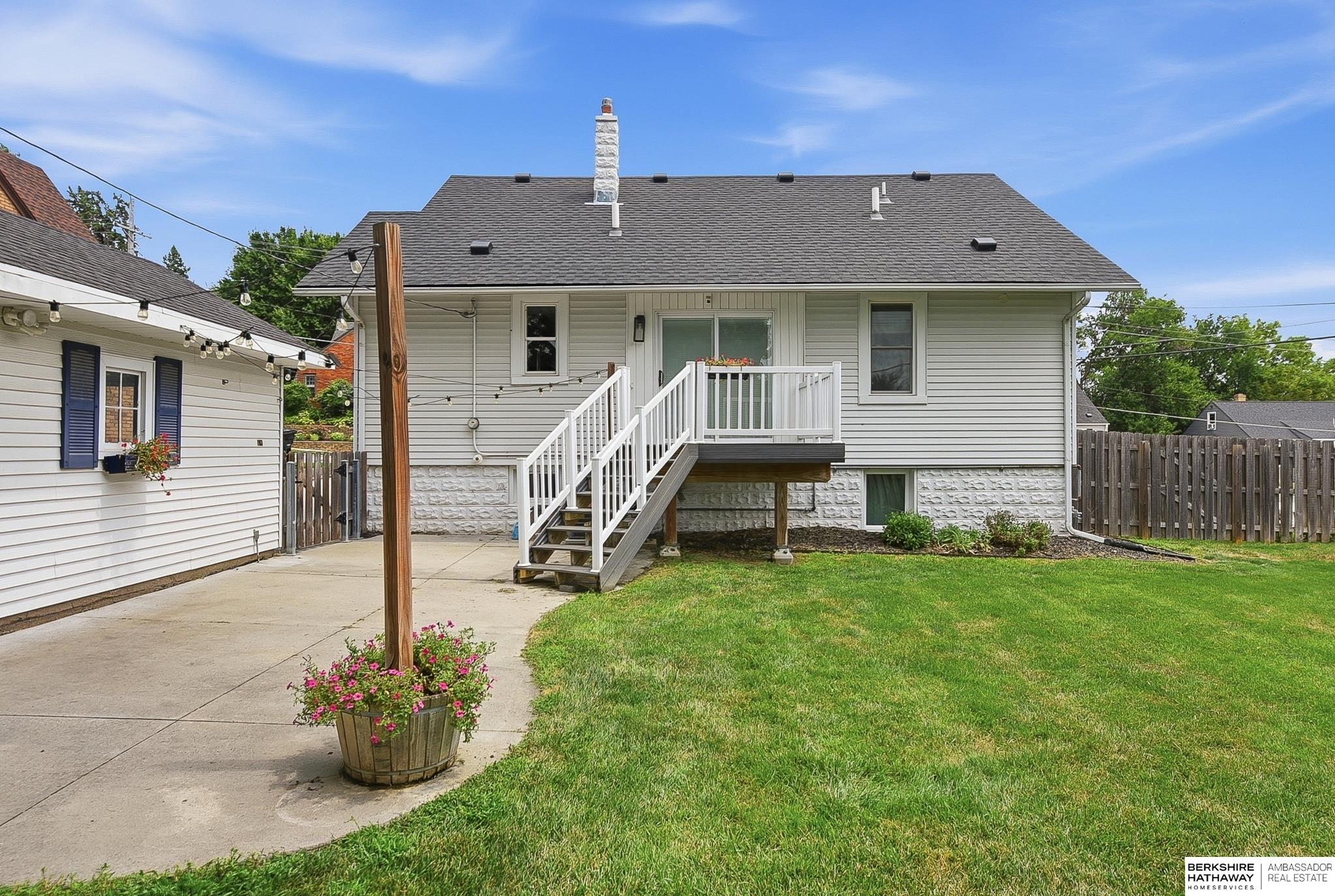 1412 S 63 Street