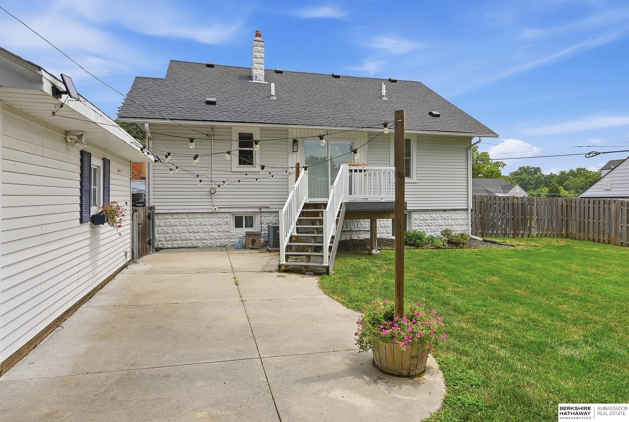 1412 S 63 Street
