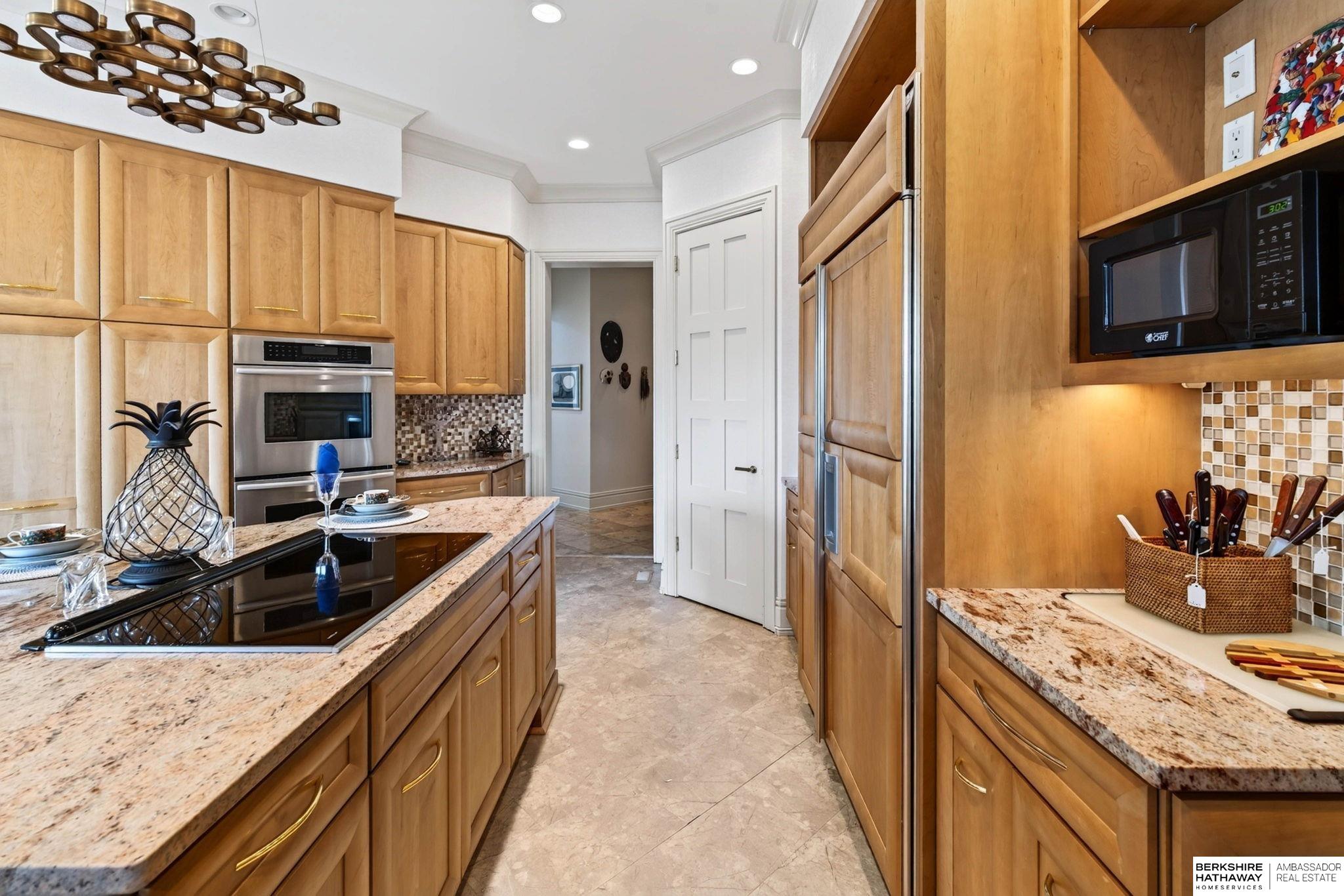 845 N 143rd Court