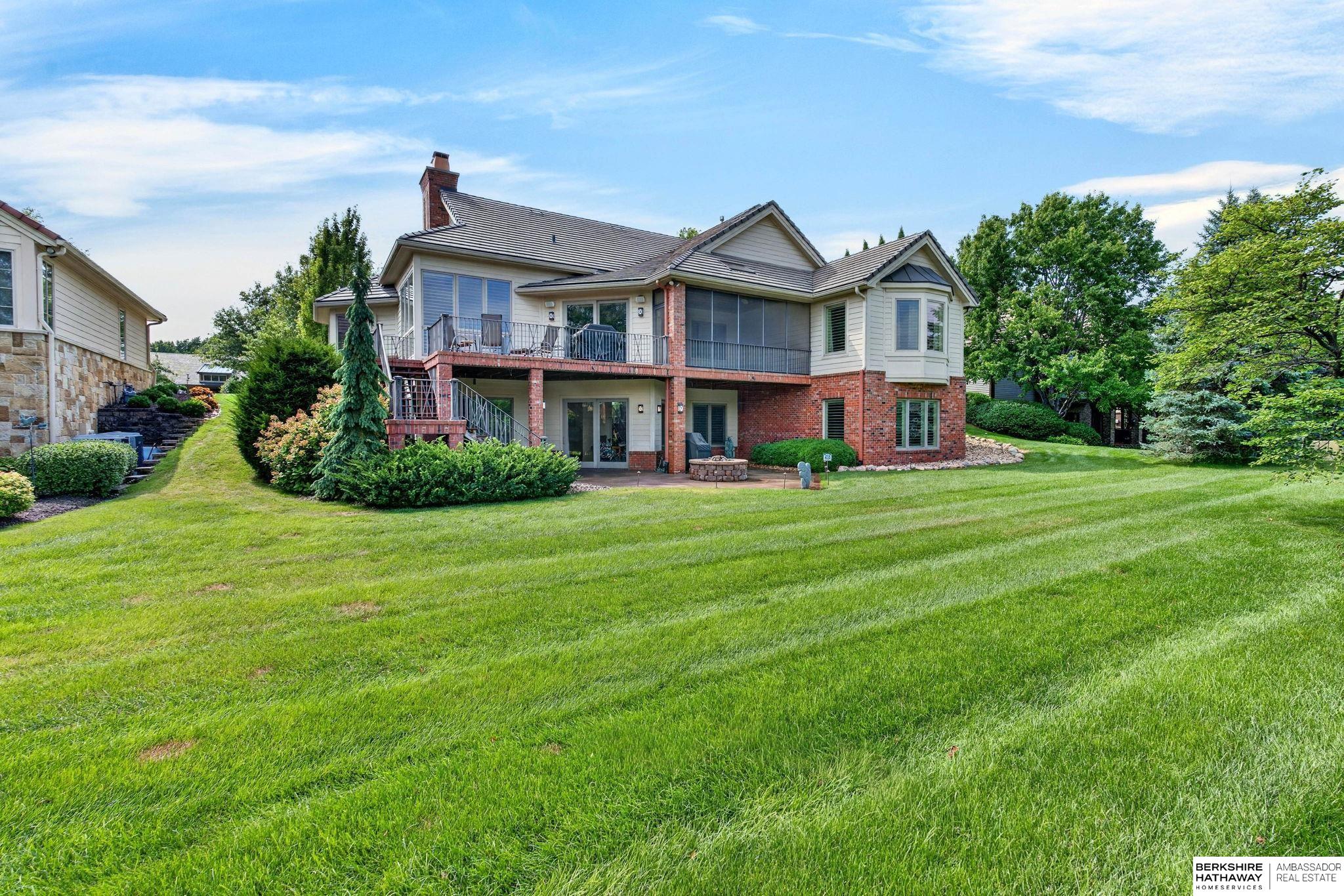 845 N 143rd Court