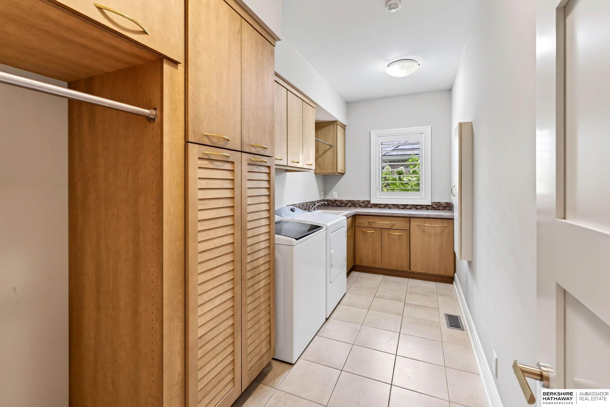 845 N 143rd Court