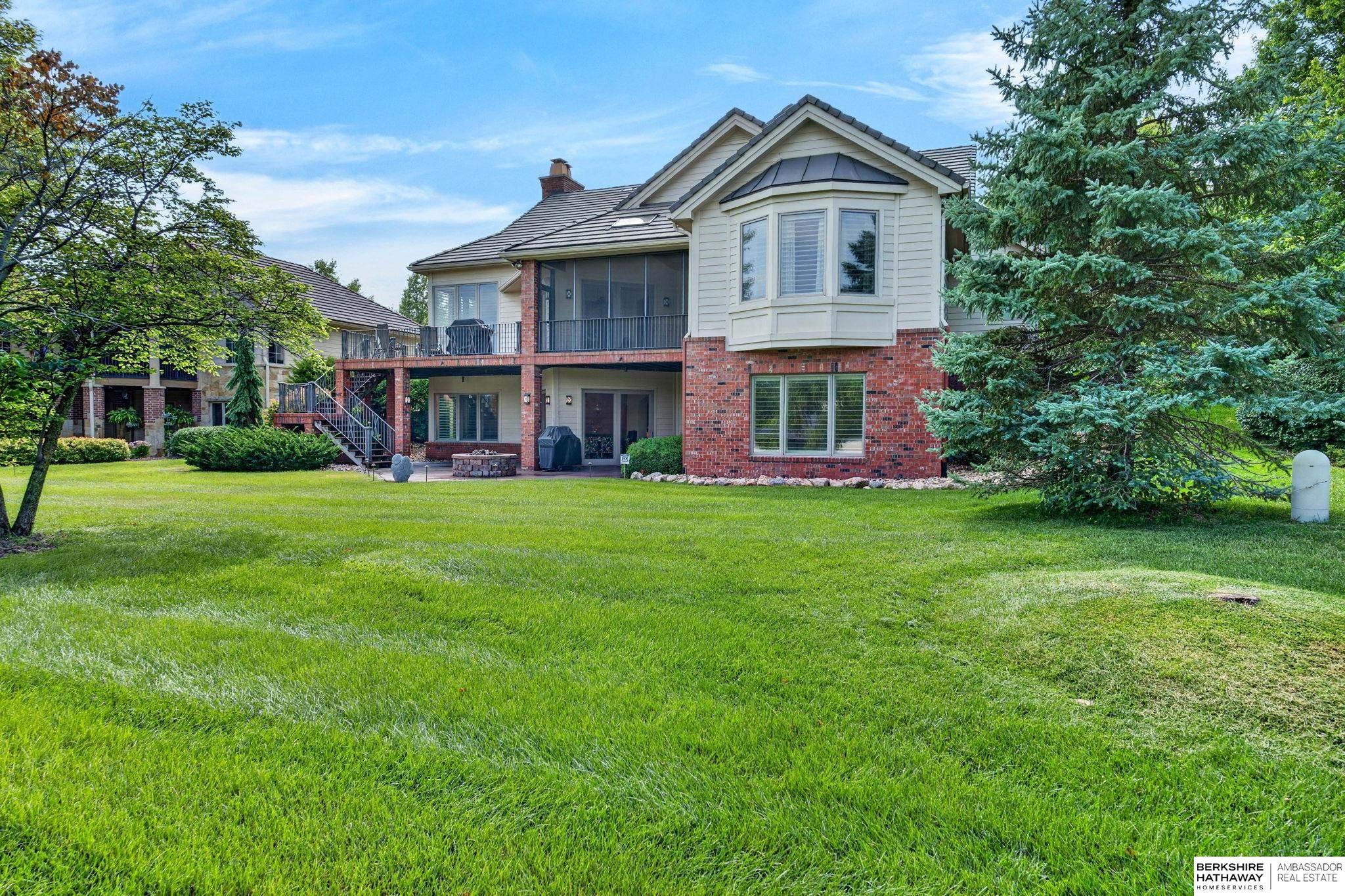 845 N 143rd Court