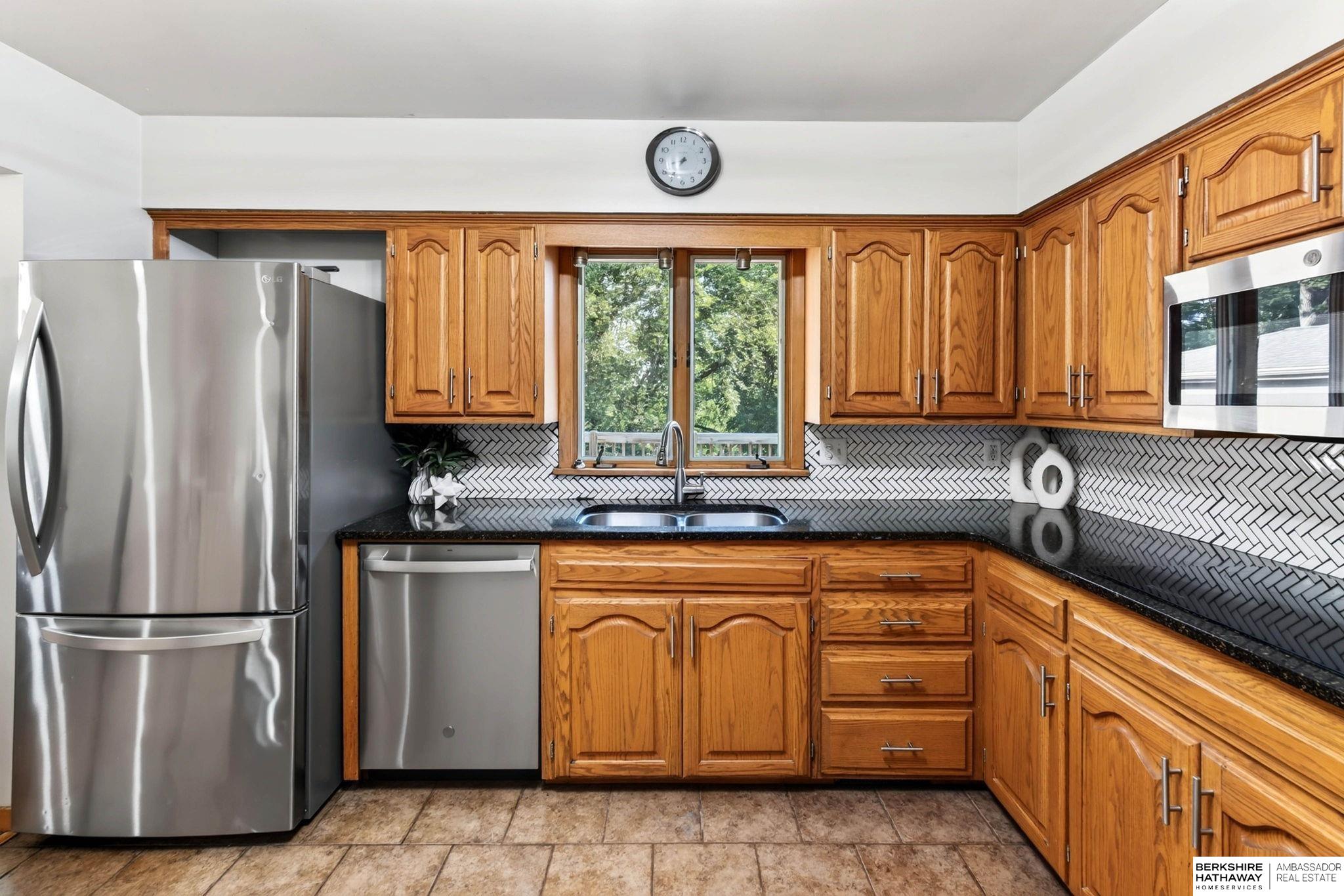28 Crestwood Drive