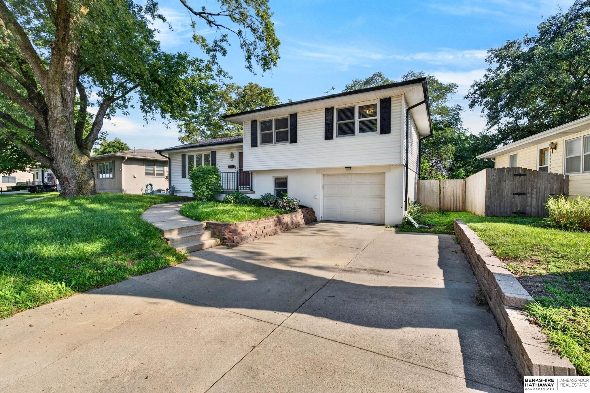 28 Crestwood Drive