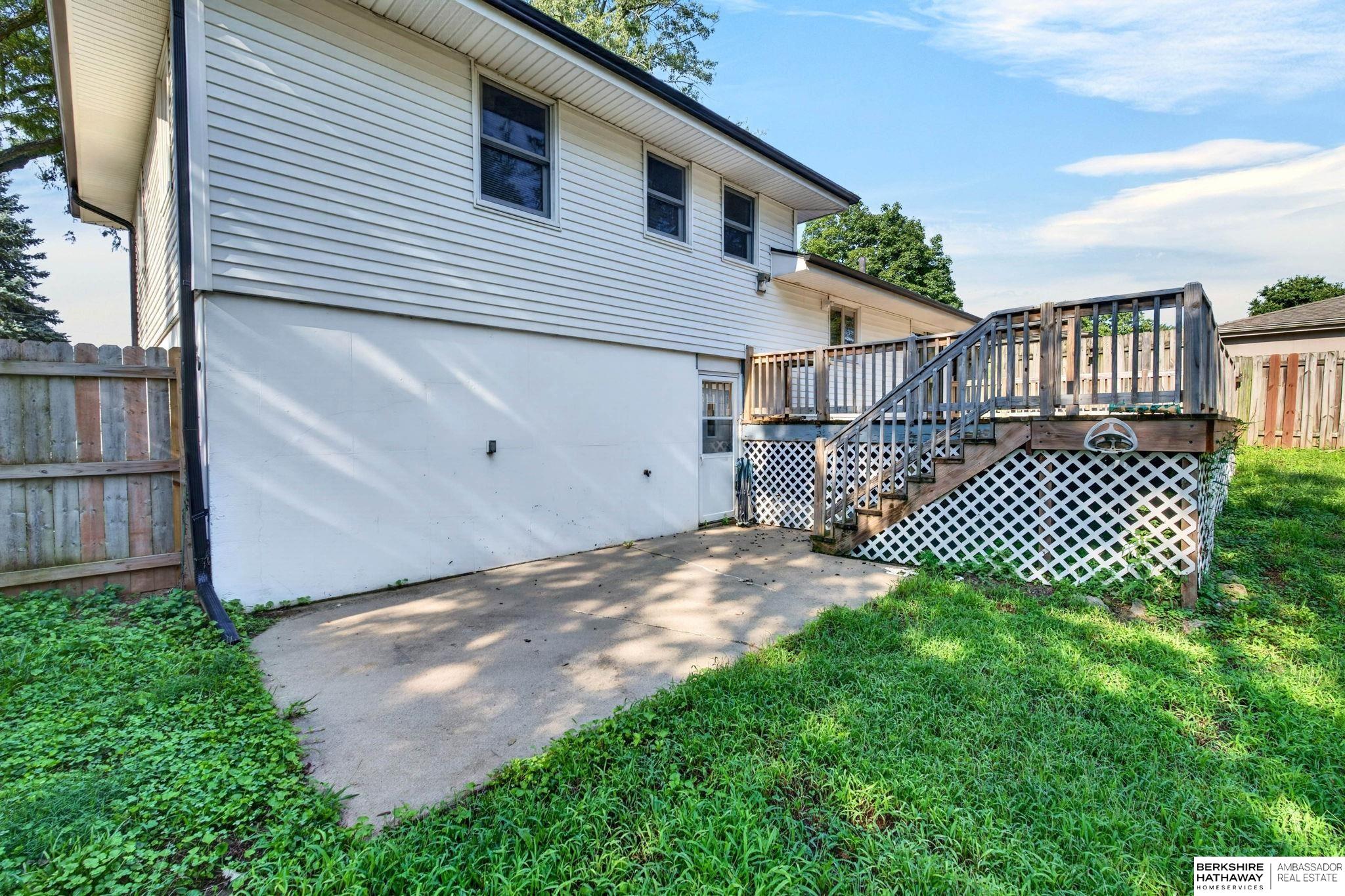 28 Crestwood Drive