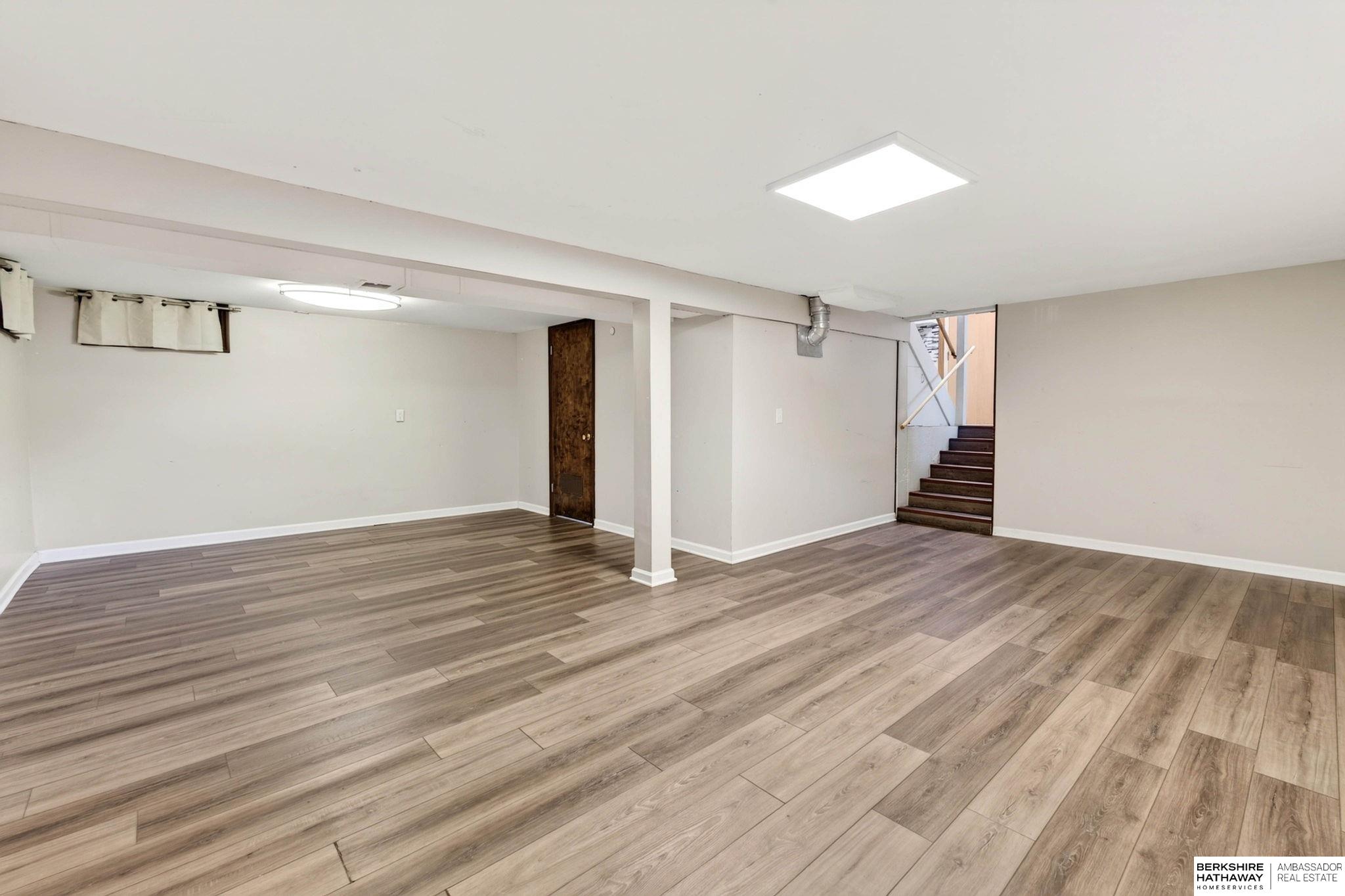 28 Crestwood Drive