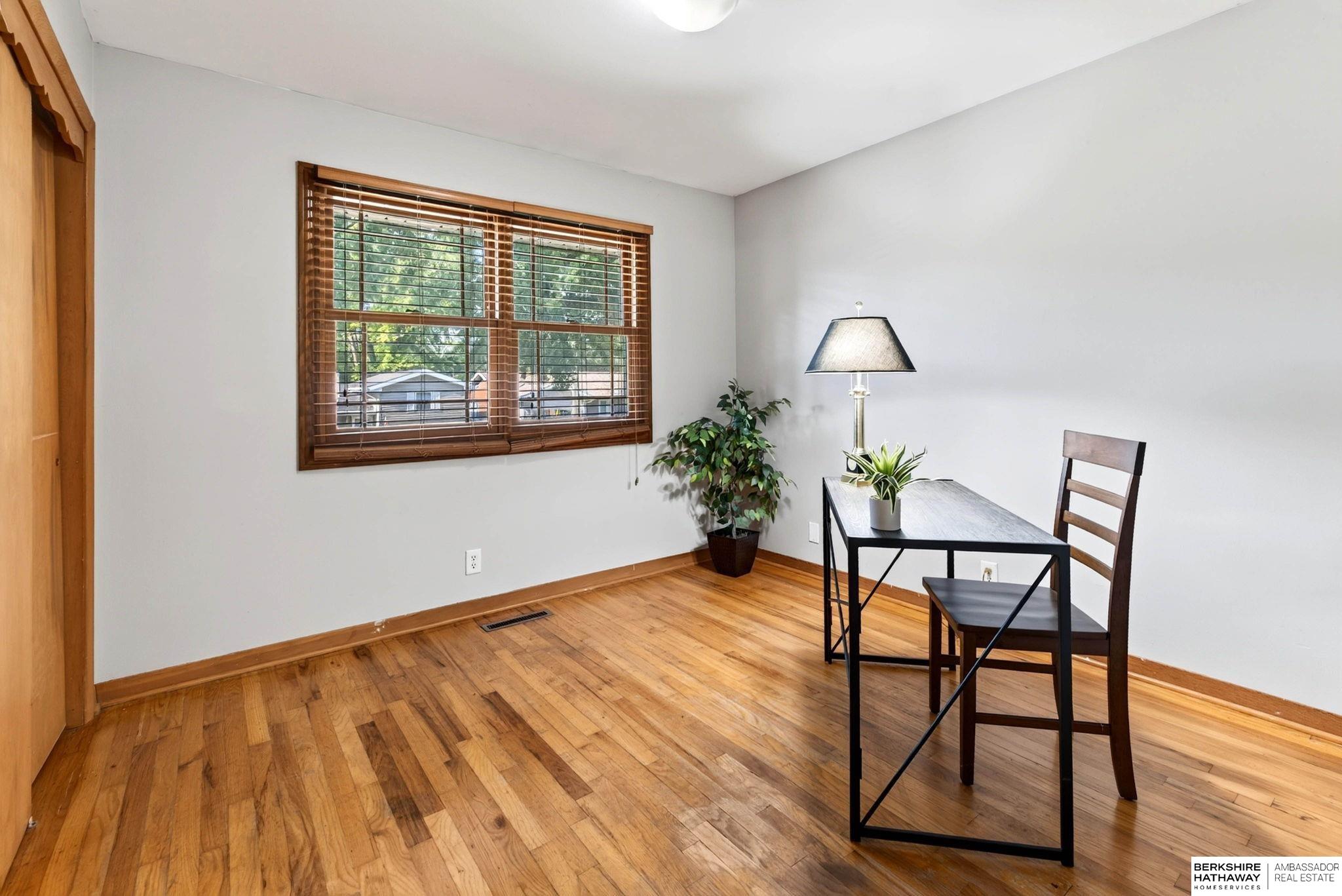 28 Crestwood Drive