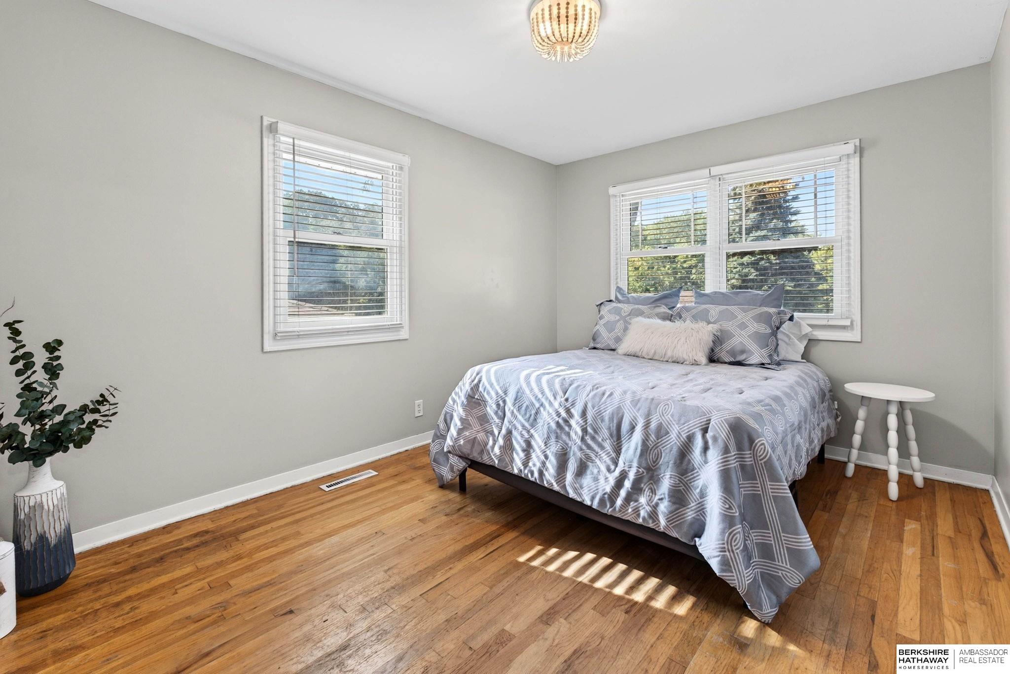 28 Crestwood Drive