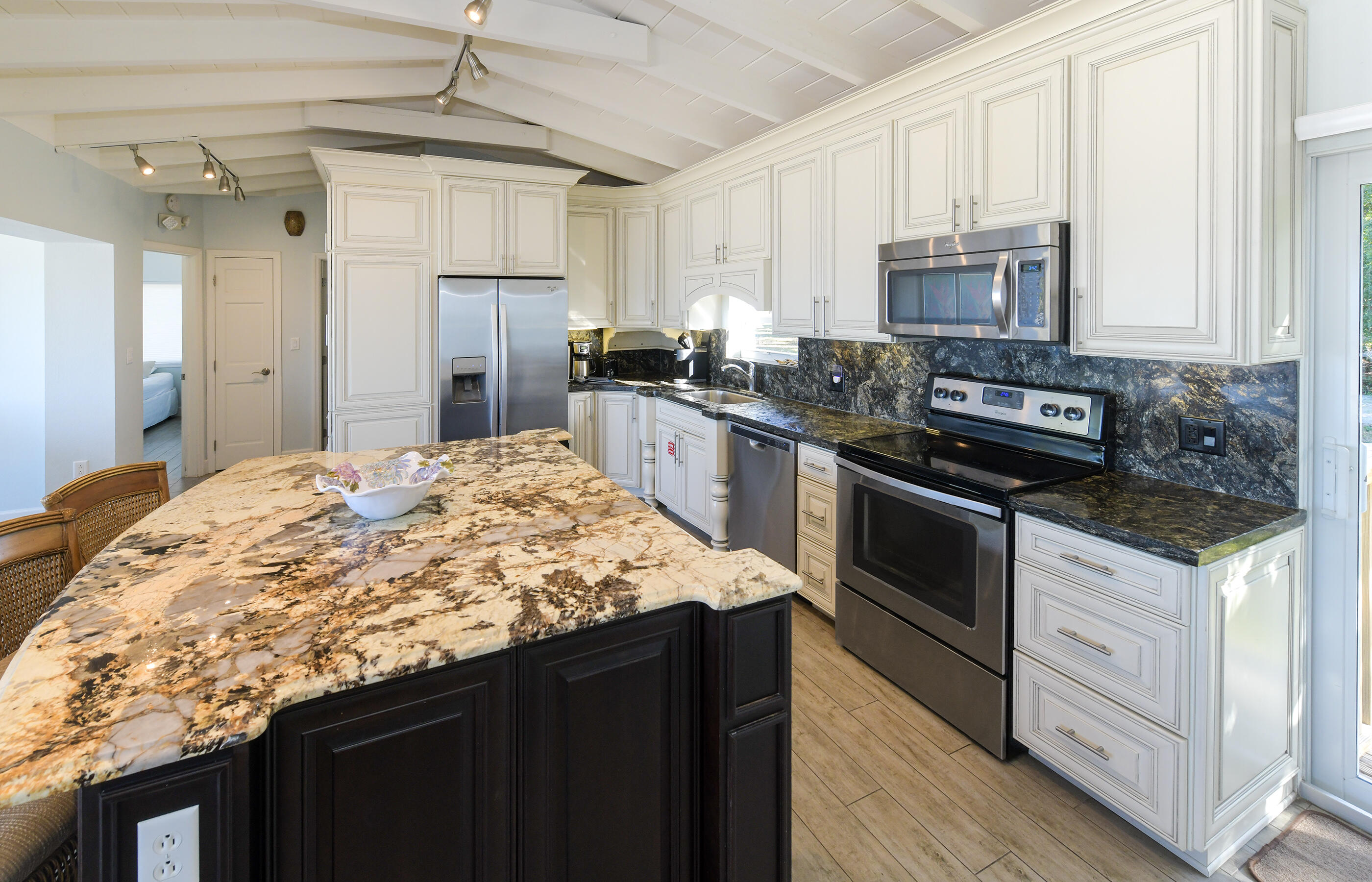 75730 Overseas Highway